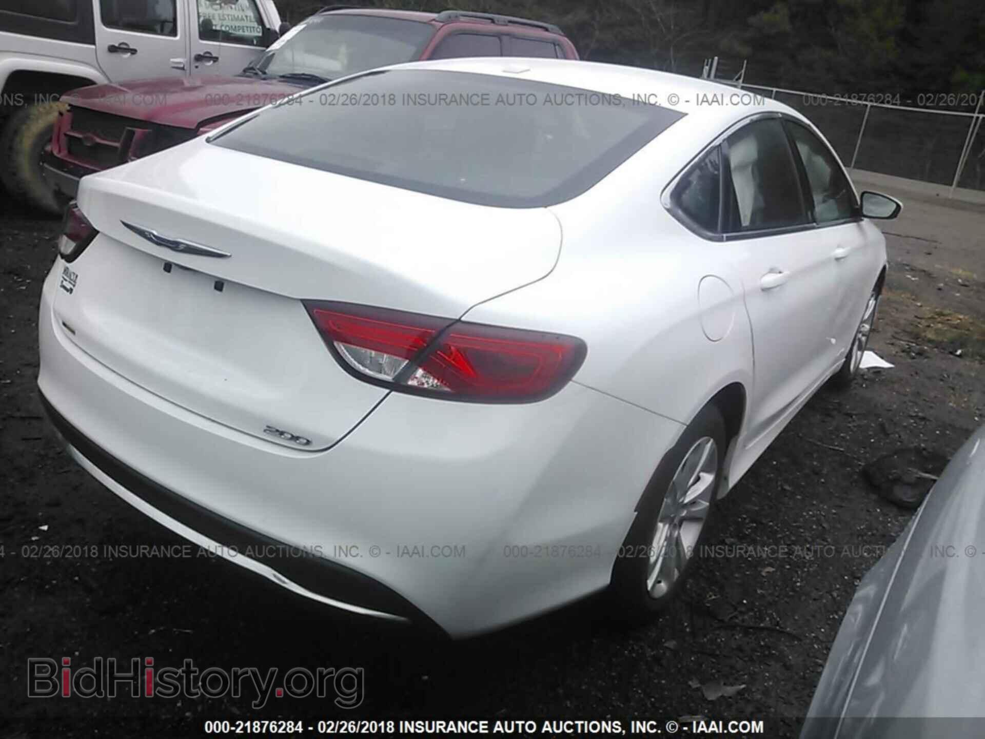 2016 Chrysler 200 - VIN: 1C3CCCAB5GN153884 - Photo 4