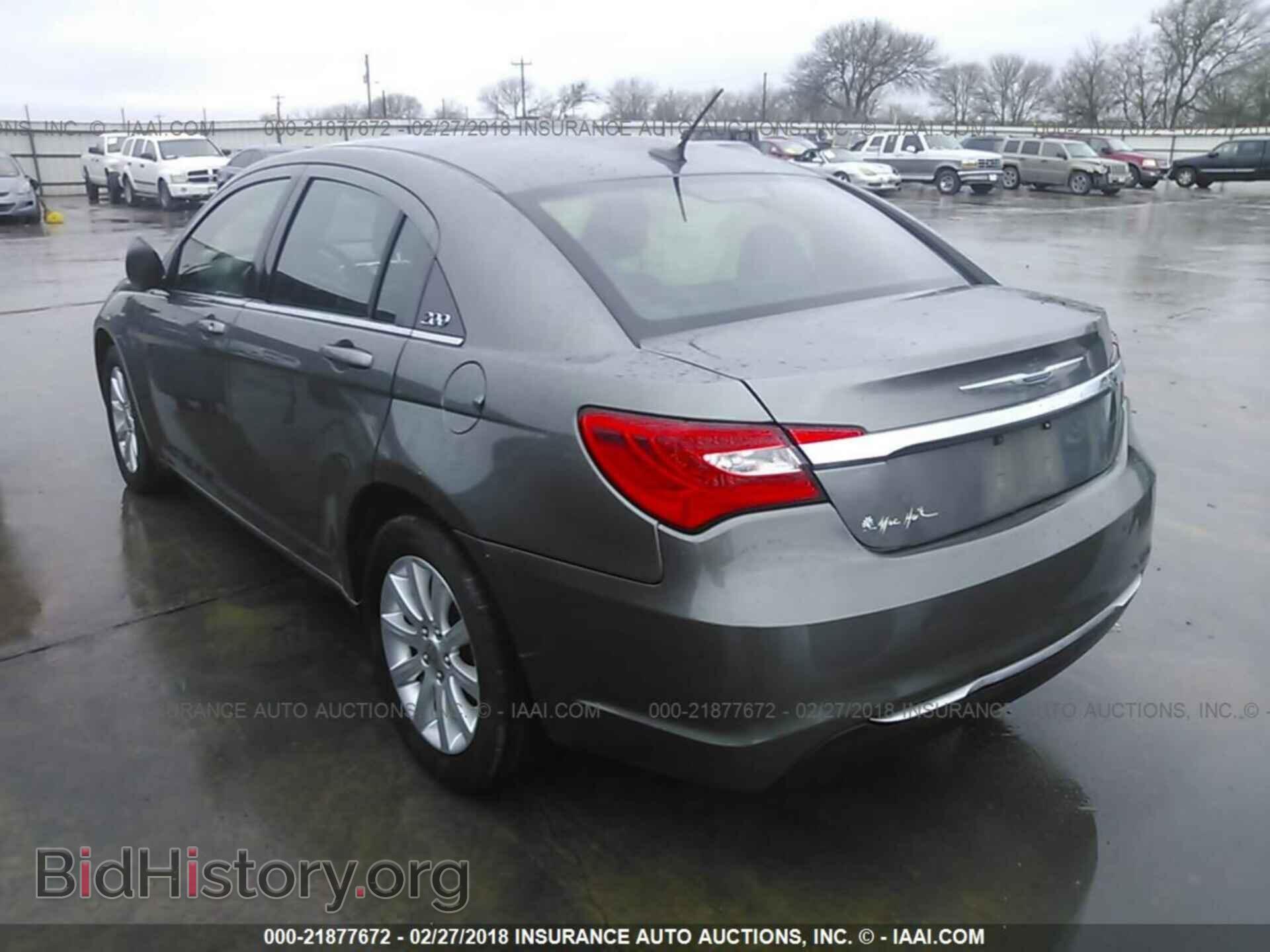 2013 Chrysler 200 - VIN: 1C3CCBBB8DN579153 - Фото 3