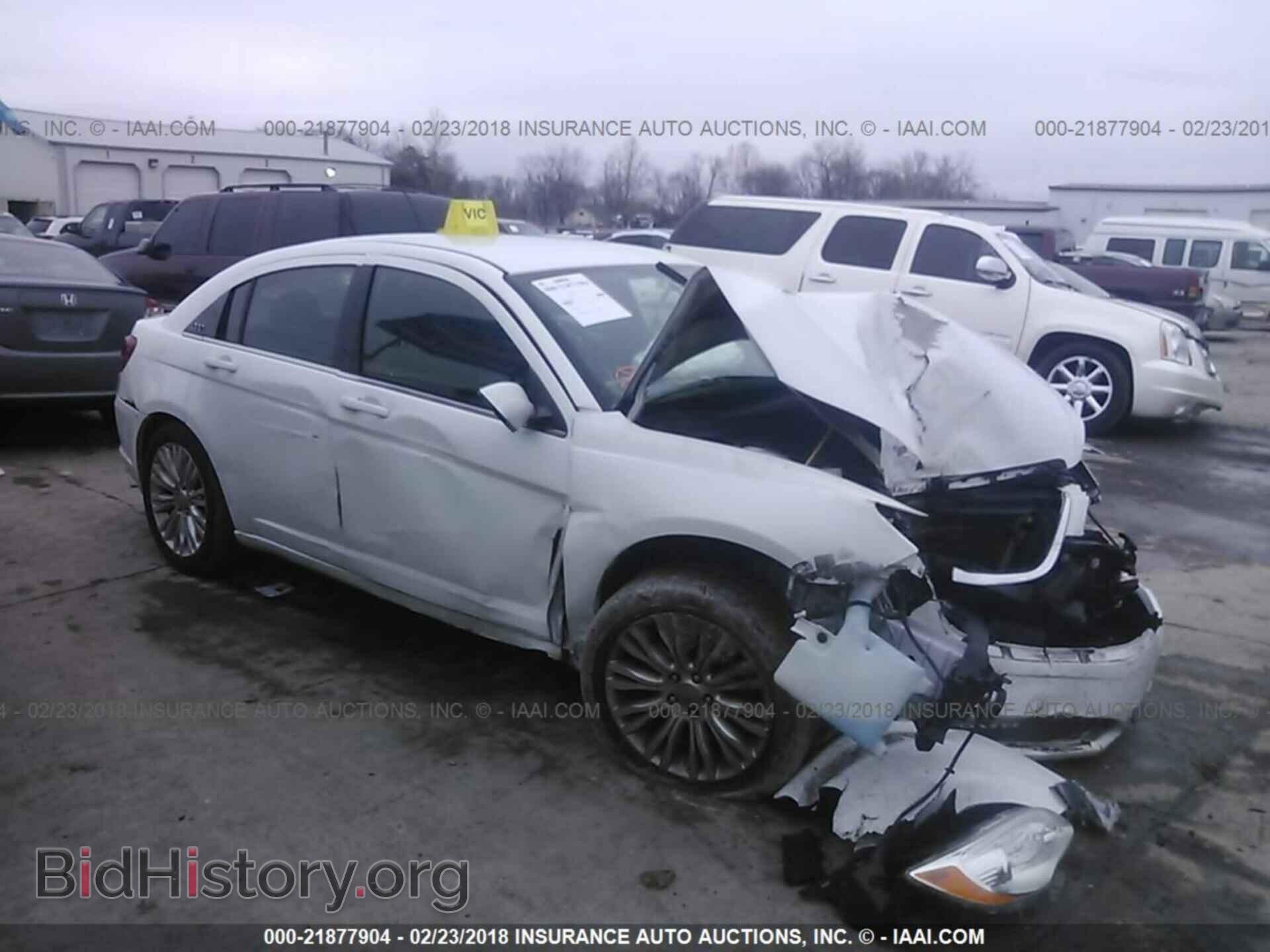 Photo 1C3CCBAB2DN671005 - Chrysler 200 2013