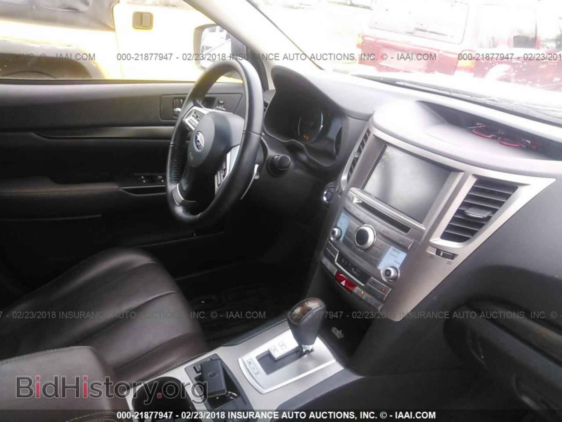2013 Subaru Outback - VIN: 4S4BRBSC4D3318074 - Photo 5