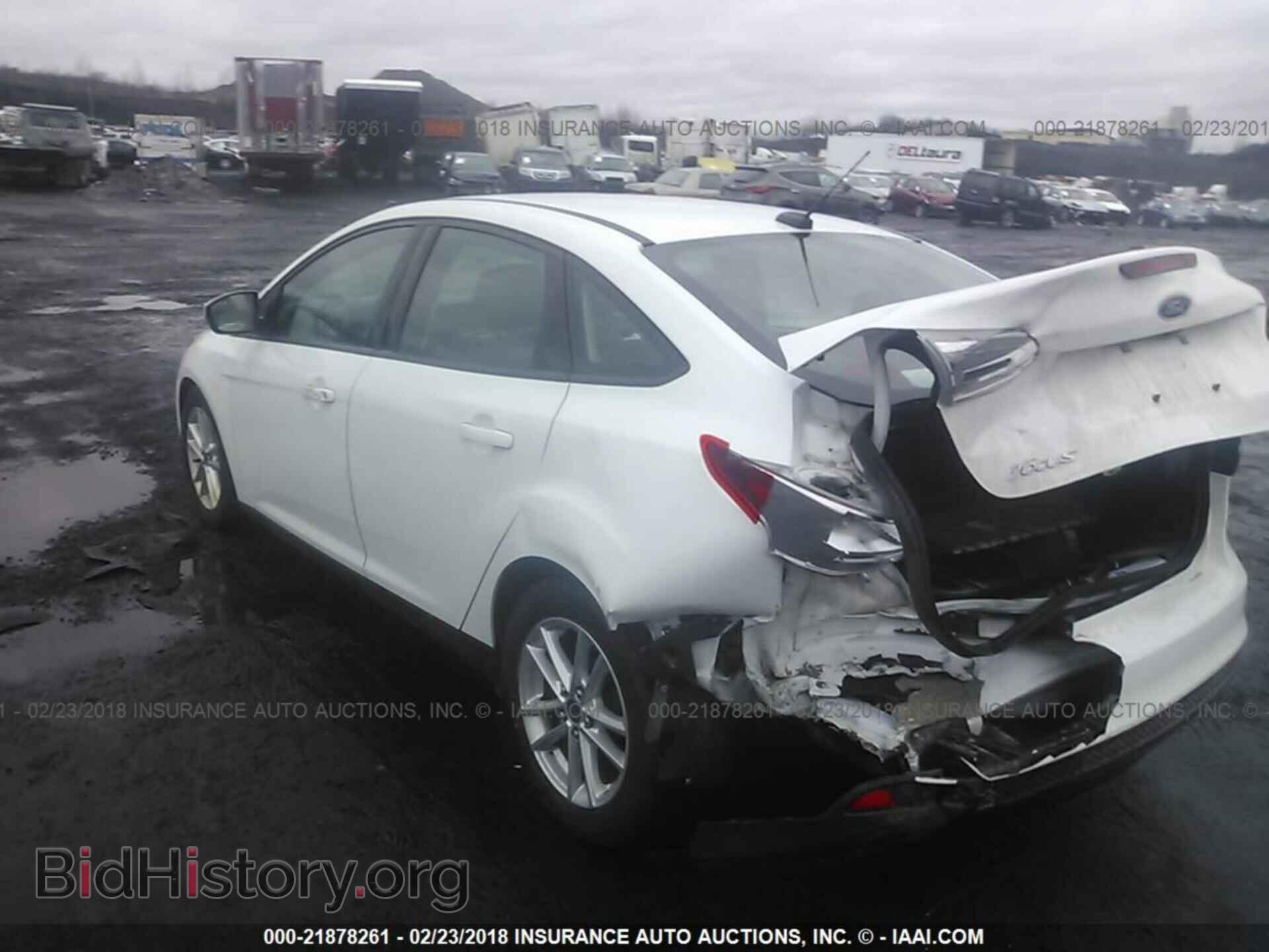 2016 Ford Focus - VIN: 1FADP3F25GL248671 - Фото 3