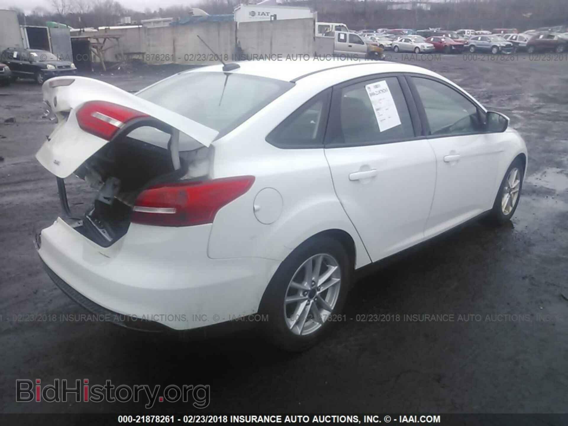 2016 Ford Focus - VIN: 1FADP3F25GL248671 - Фото 4