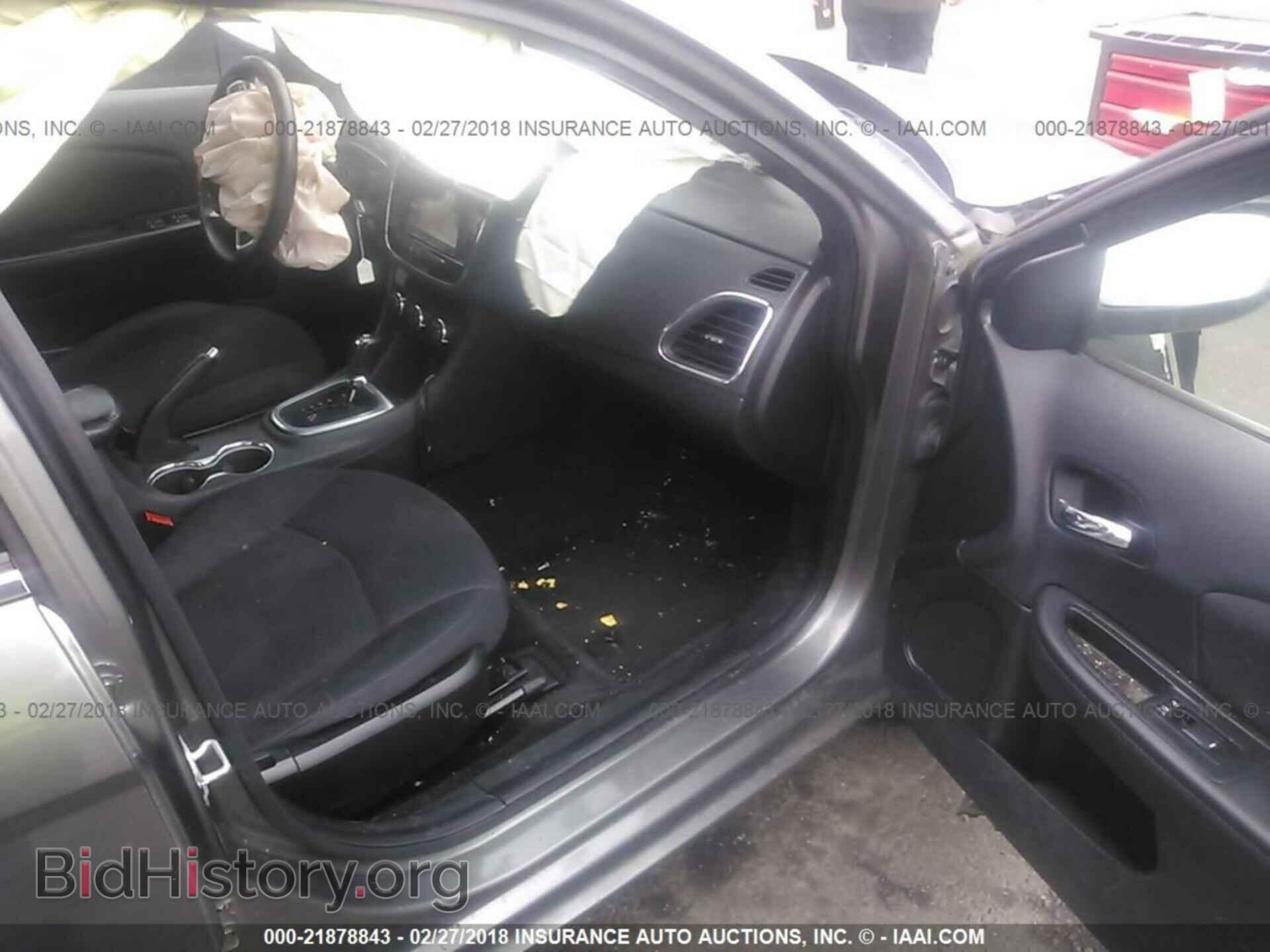 2013 Chrysler 200 - VIN: 1C3CCBBG4DN623886 - Photo 5