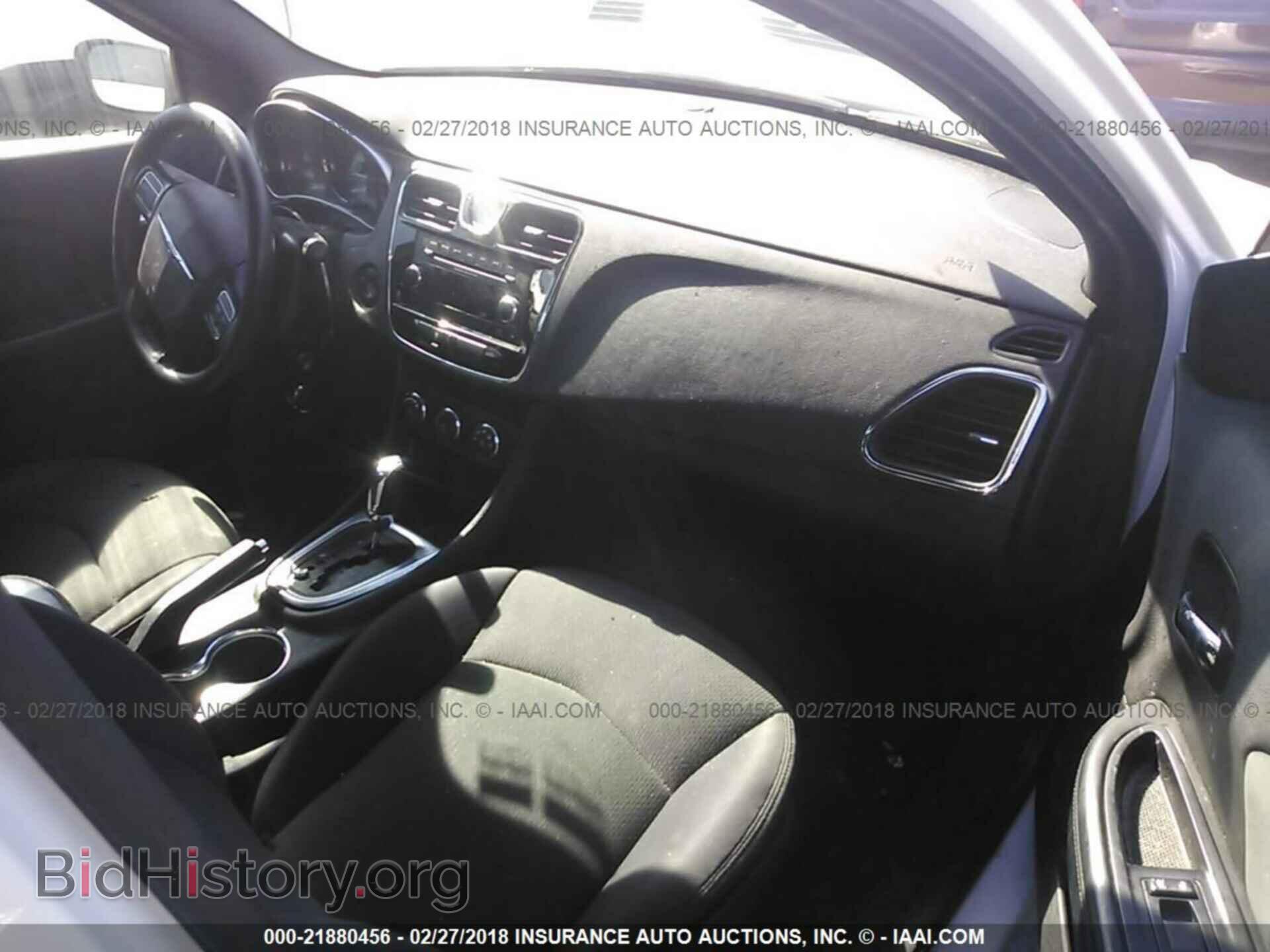 2012 Chrysler 200 - VIN: 1C3CCBABXCN222623 - Photo 5