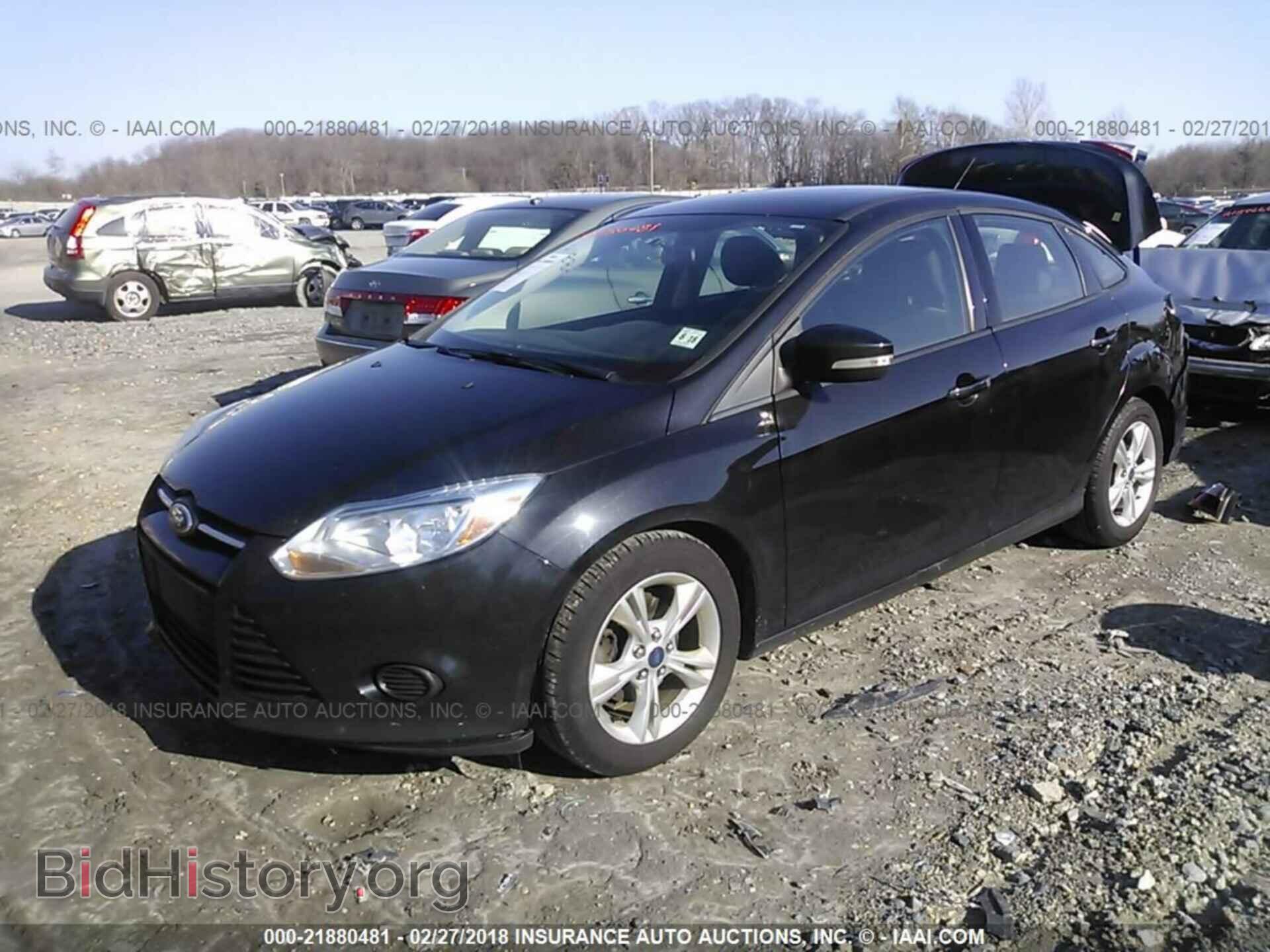 2013 Ford Focus - VIN: 1FADP3F29DL323383 - Photo 2