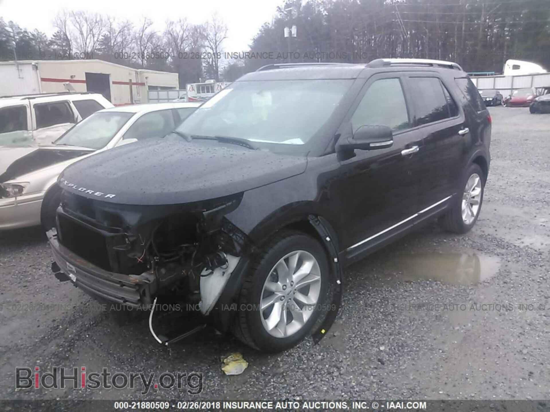 2014 Ford Explorer - VIN: 1FM5K7D82EGB32390 - Фото 2