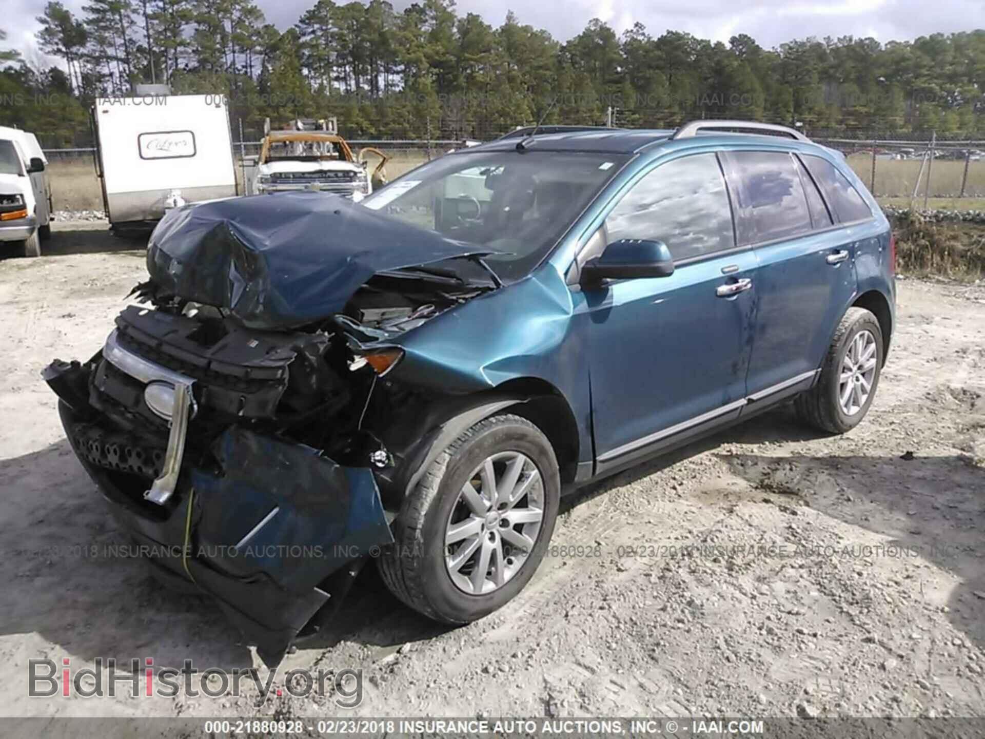 2011 Ford Edge - VIN: 2FMDK3JC1BBB61752 - Photo 2