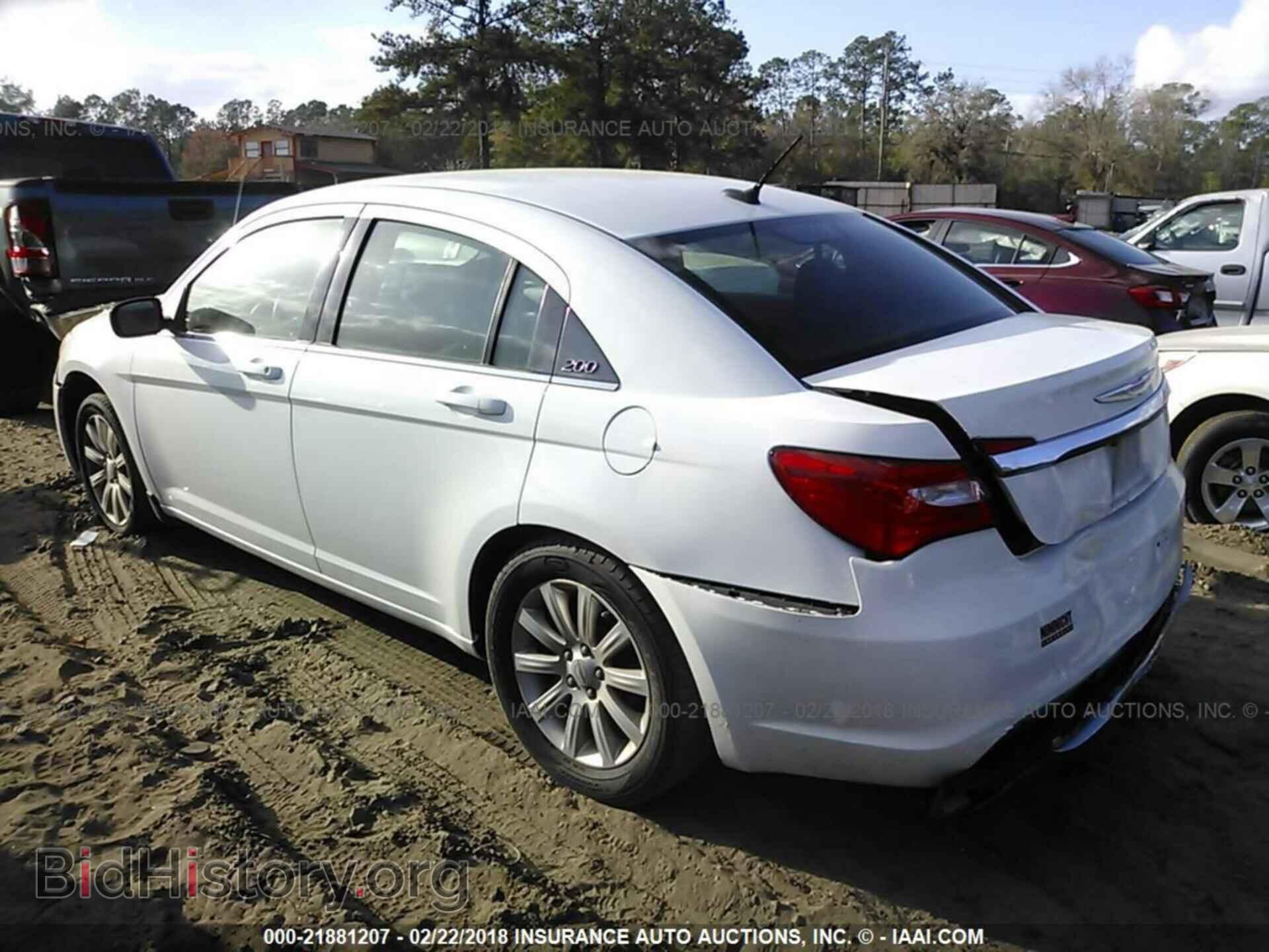 2013 Chrysler 200 - VIN: 1C3CCBBB5DN672924 - Фото 3