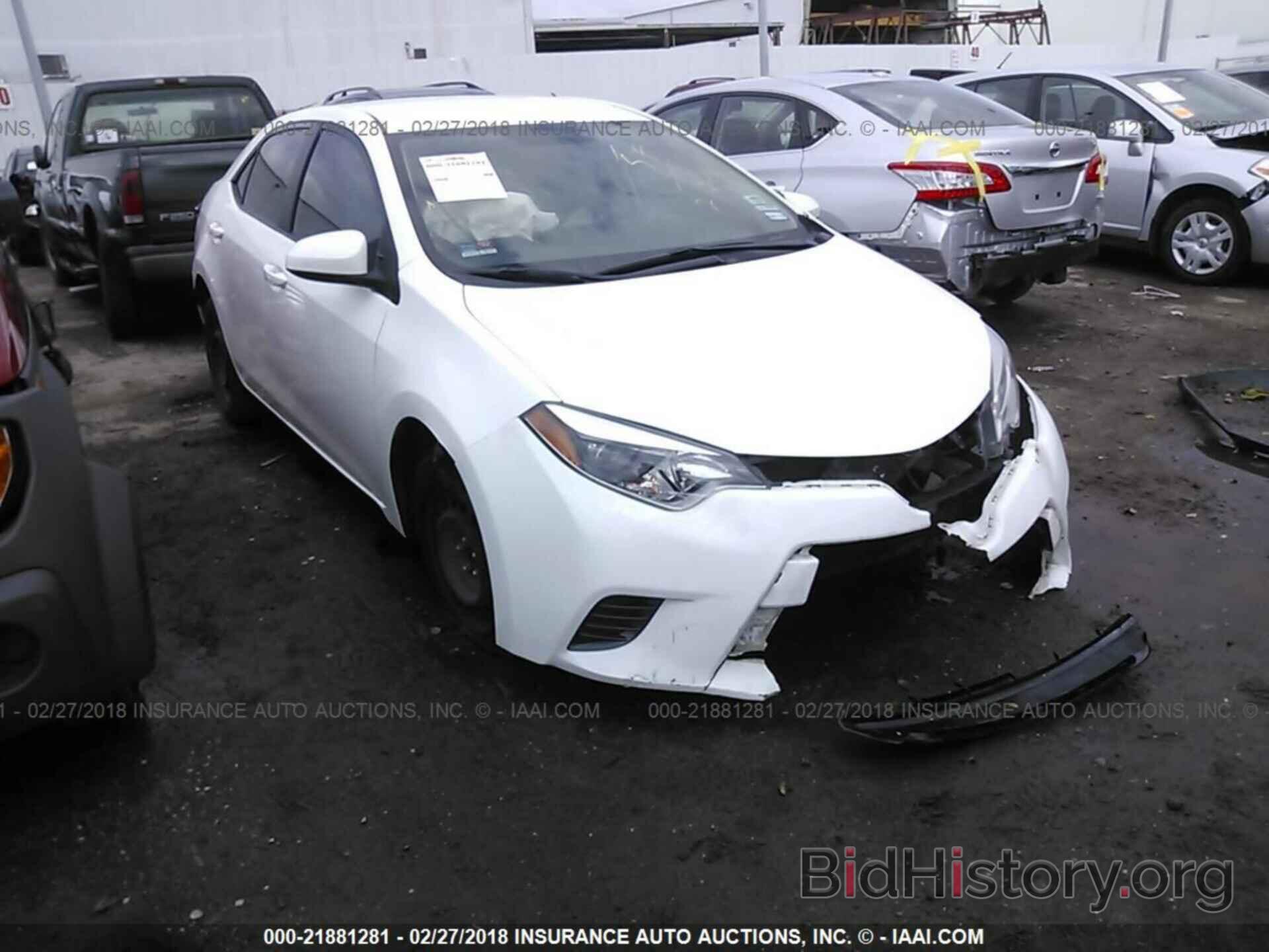 Photo 5YFBURHE3FP246248 - Toyota Corolla 2015