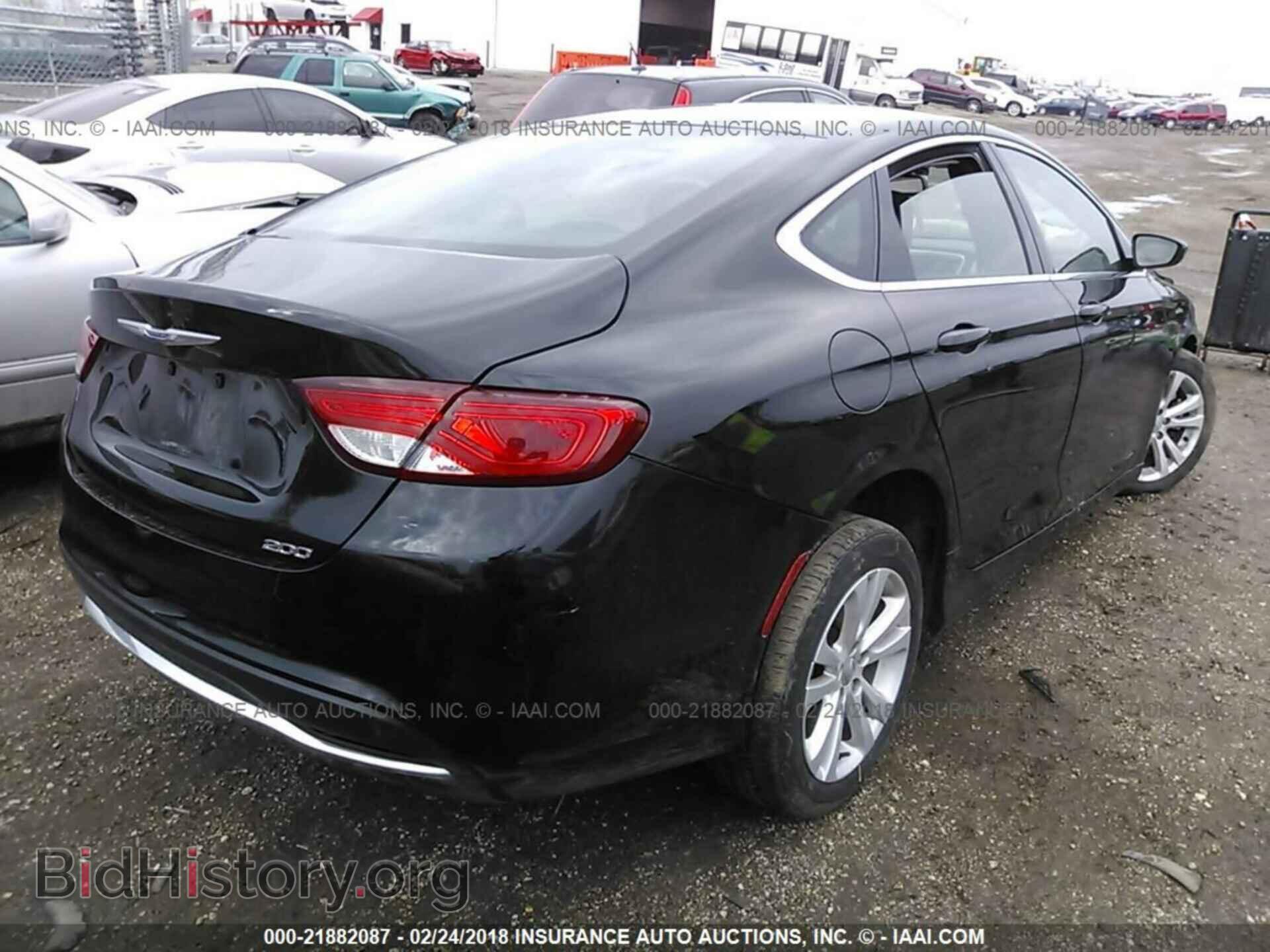 2015 Chrysler 200 - VIN: 1C3CCCAB1FN738007 - Photo 4