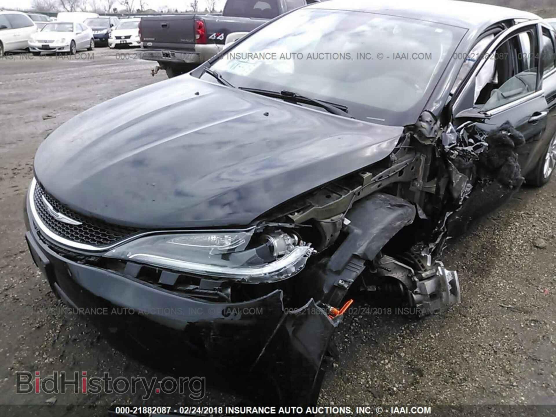 2015 Chrysler 200 - VIN: 1C3CCCAB1FN738007 - Photo 6