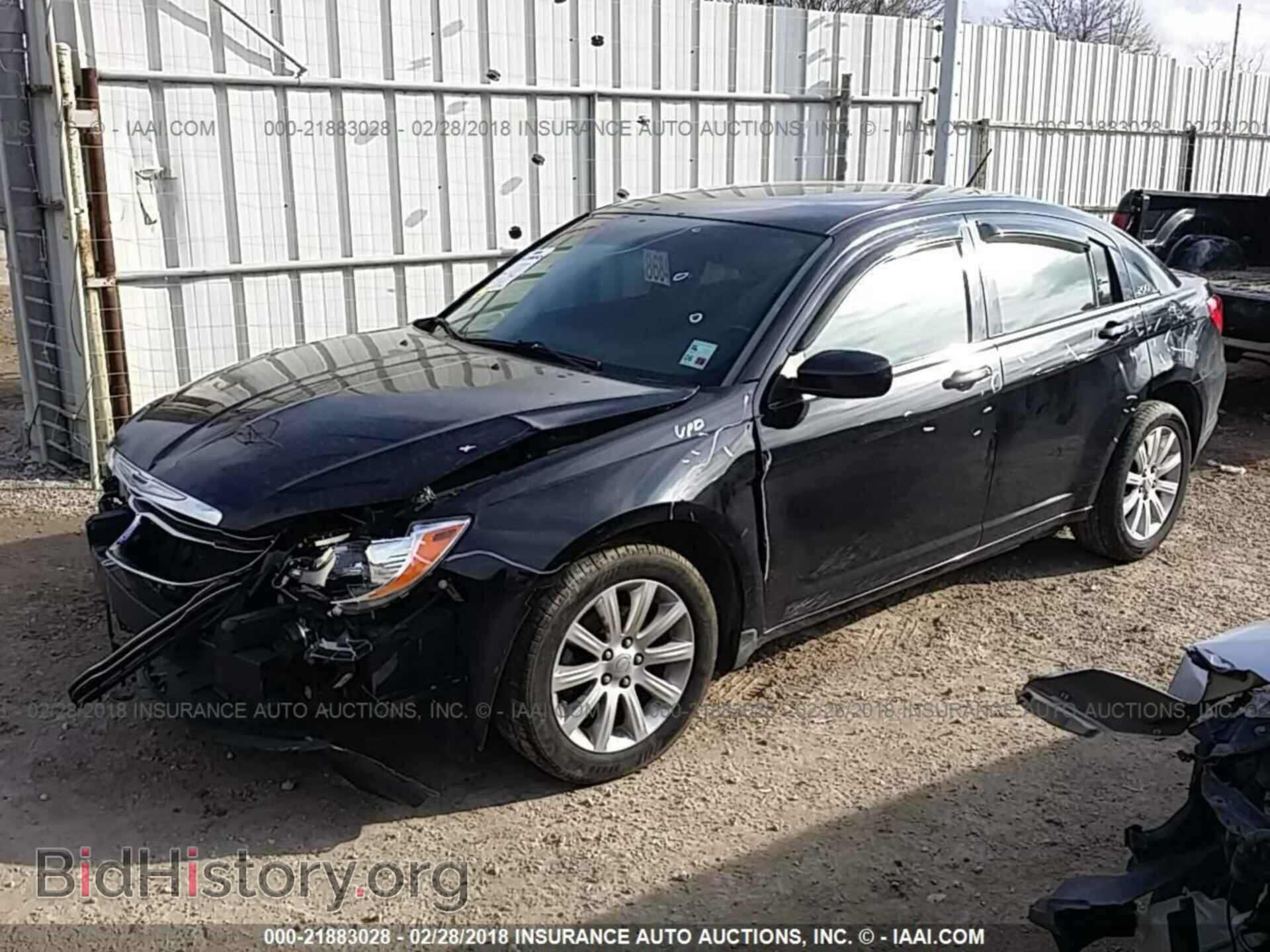 2012 Chrysler 200 - VIN: 1C3CCBBB9CN287882 - Фото 2