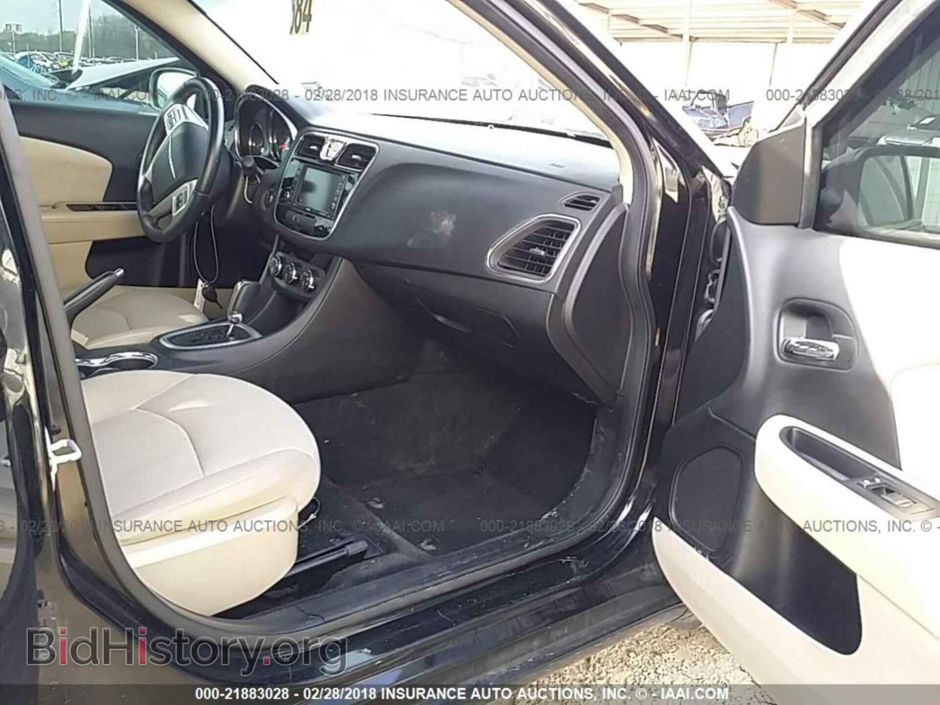 2012 Chrysler 200 - VIN: 1C3CCBBB9CN287882 - Фото 5