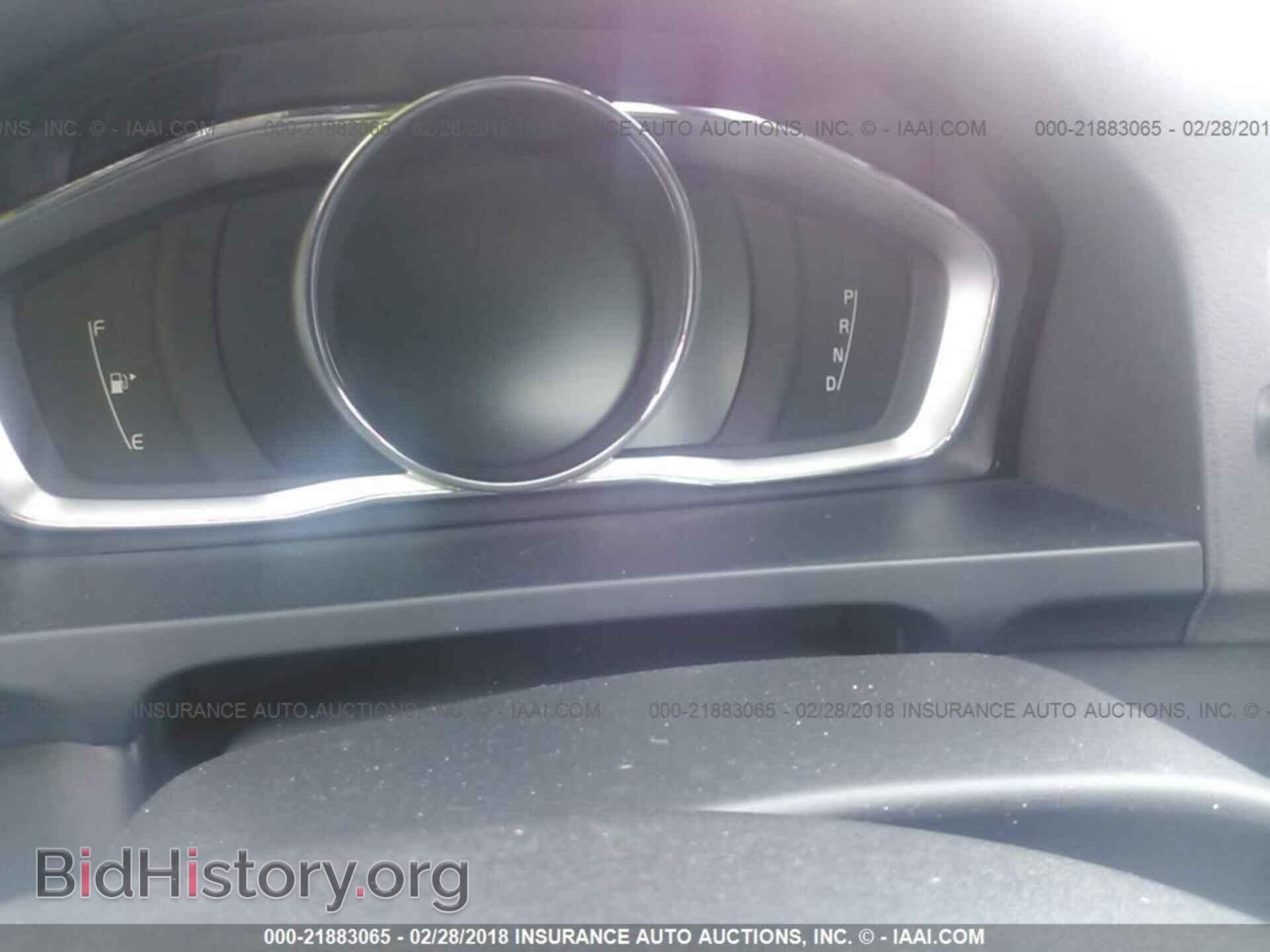 2015 Volvo S60 - VIN: YV140MFB4F1312434 - Фото 5