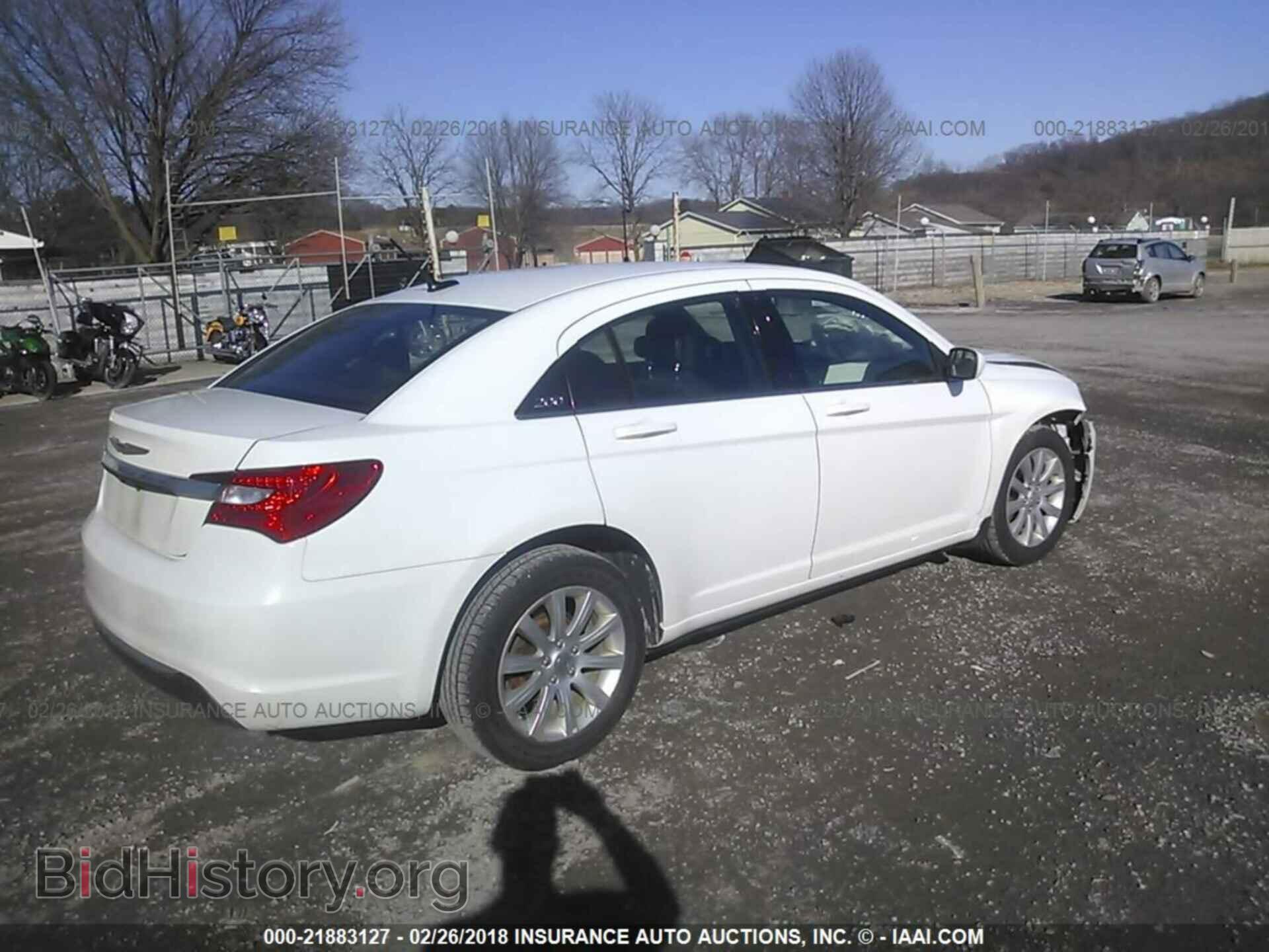 2012 Chrysler 200 - VIN: 1C3CCBBB9CN130093 - Photo 4
