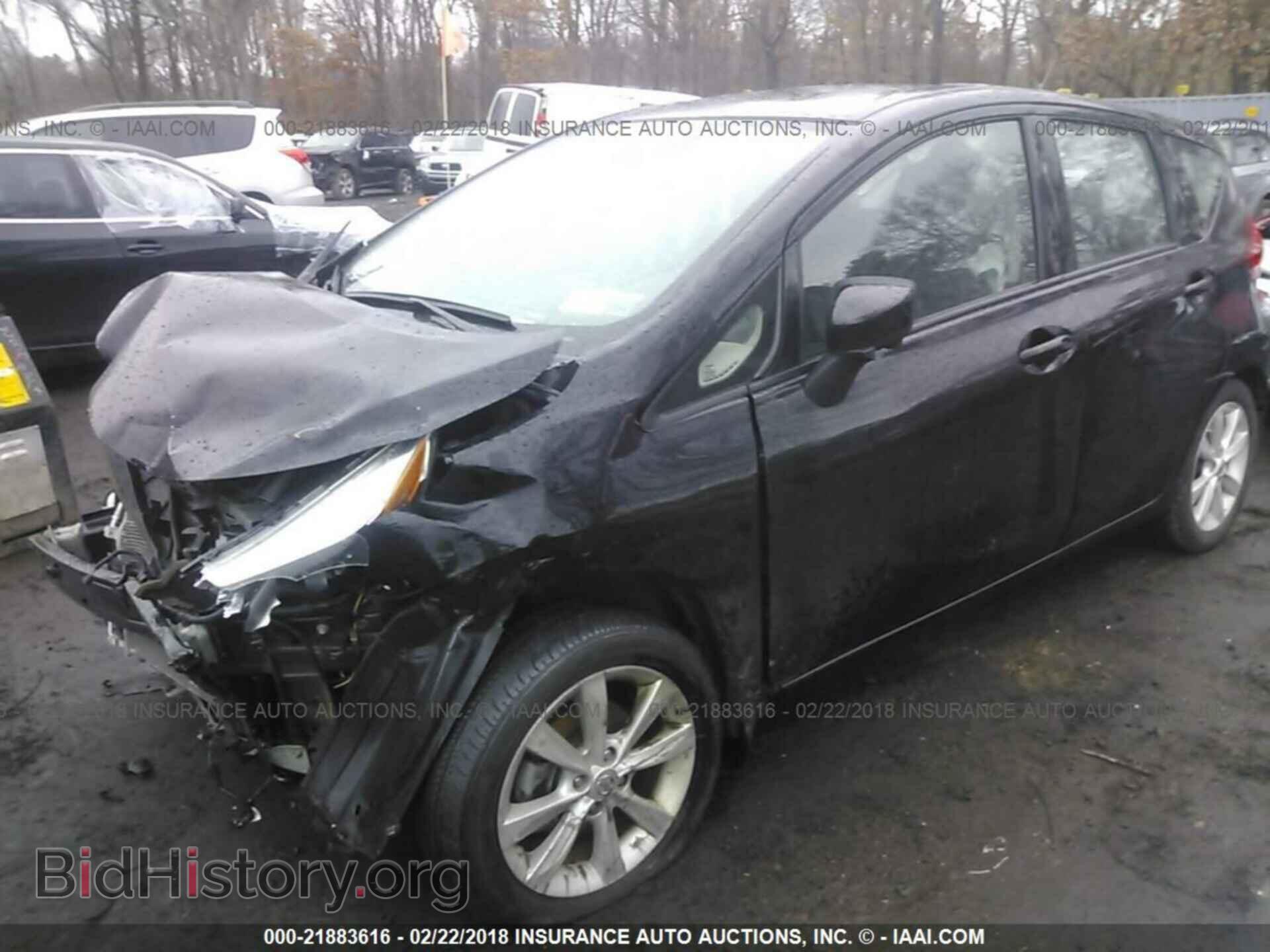 2015 Nissan Versa note - VIN: 3N1CE2CP0FL435005 - Фото 2