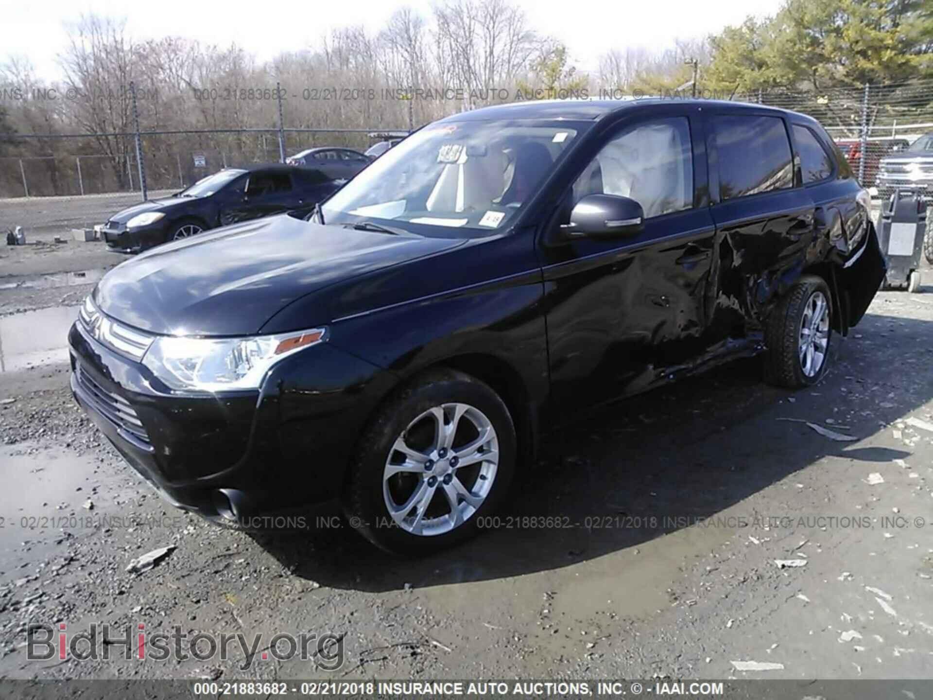 2014 Mitsubishi Outlander - VIN: JA4AD3A39EZ012437 - Фото 2