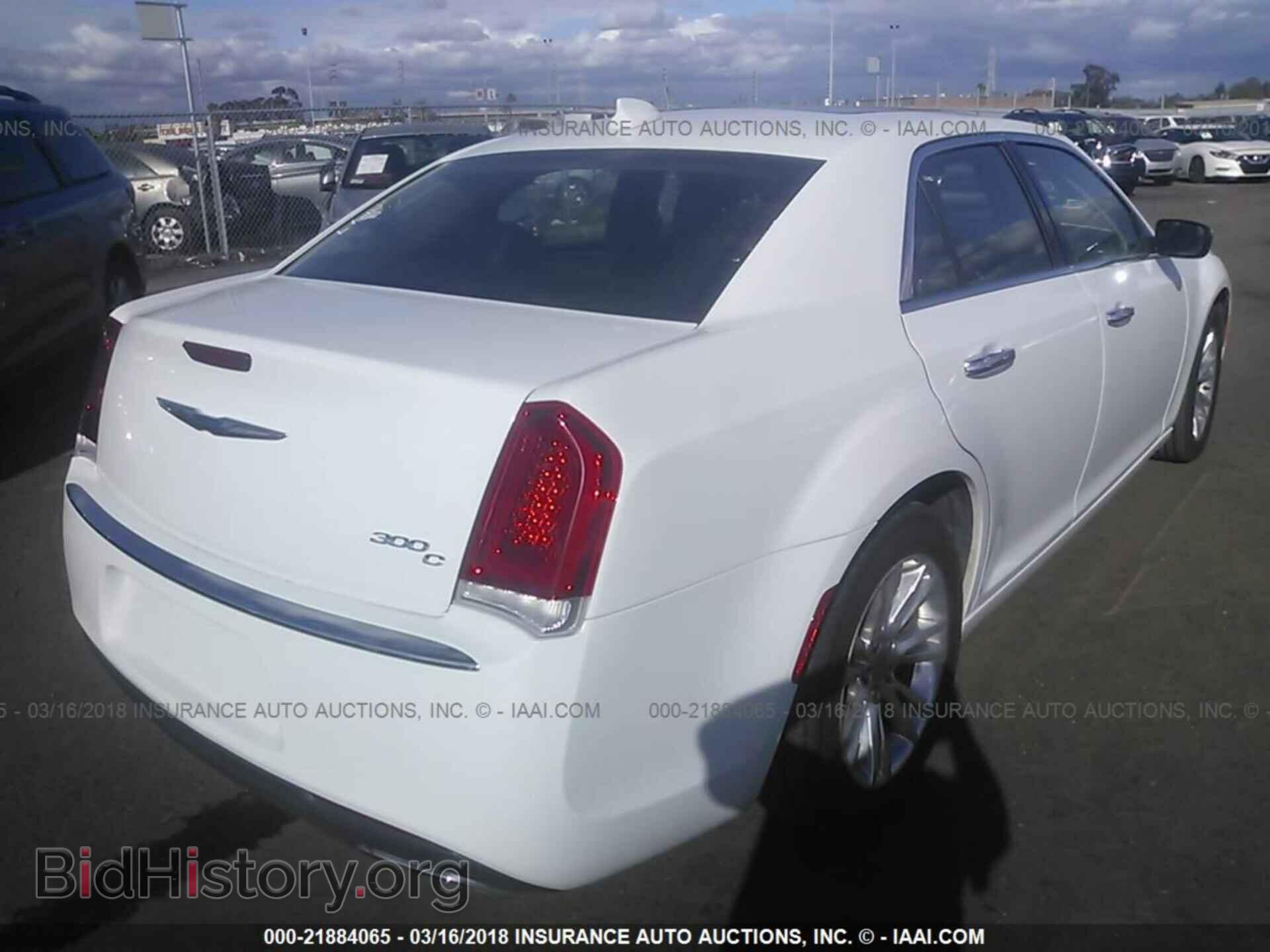 2016 Chrysler 300c - VIN: 2C3CCAEG2GH273452 - Фото 4