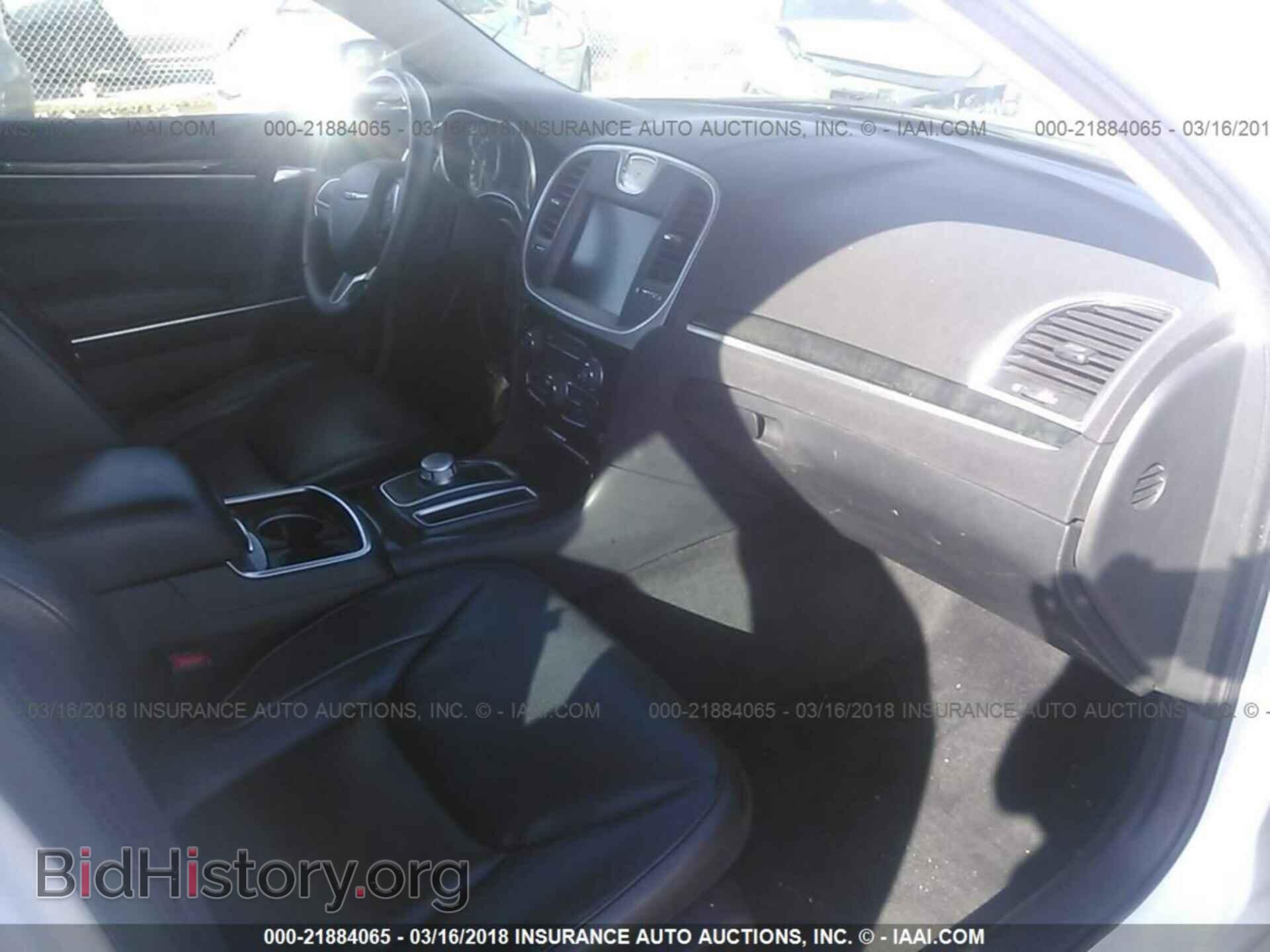 2016 Chrysler 300c - VIN: 2C3CCAEG2GH273452 - Фото 5
