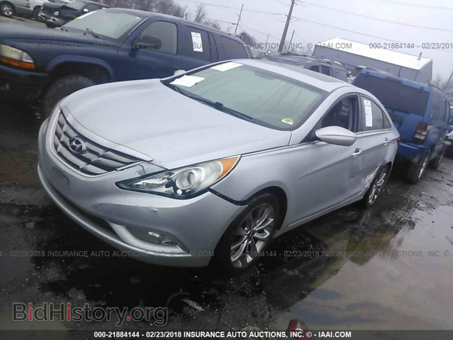 2012 Hyundai Sonata - VIN: 5NPEC4AB2CH339693 - Фото 2