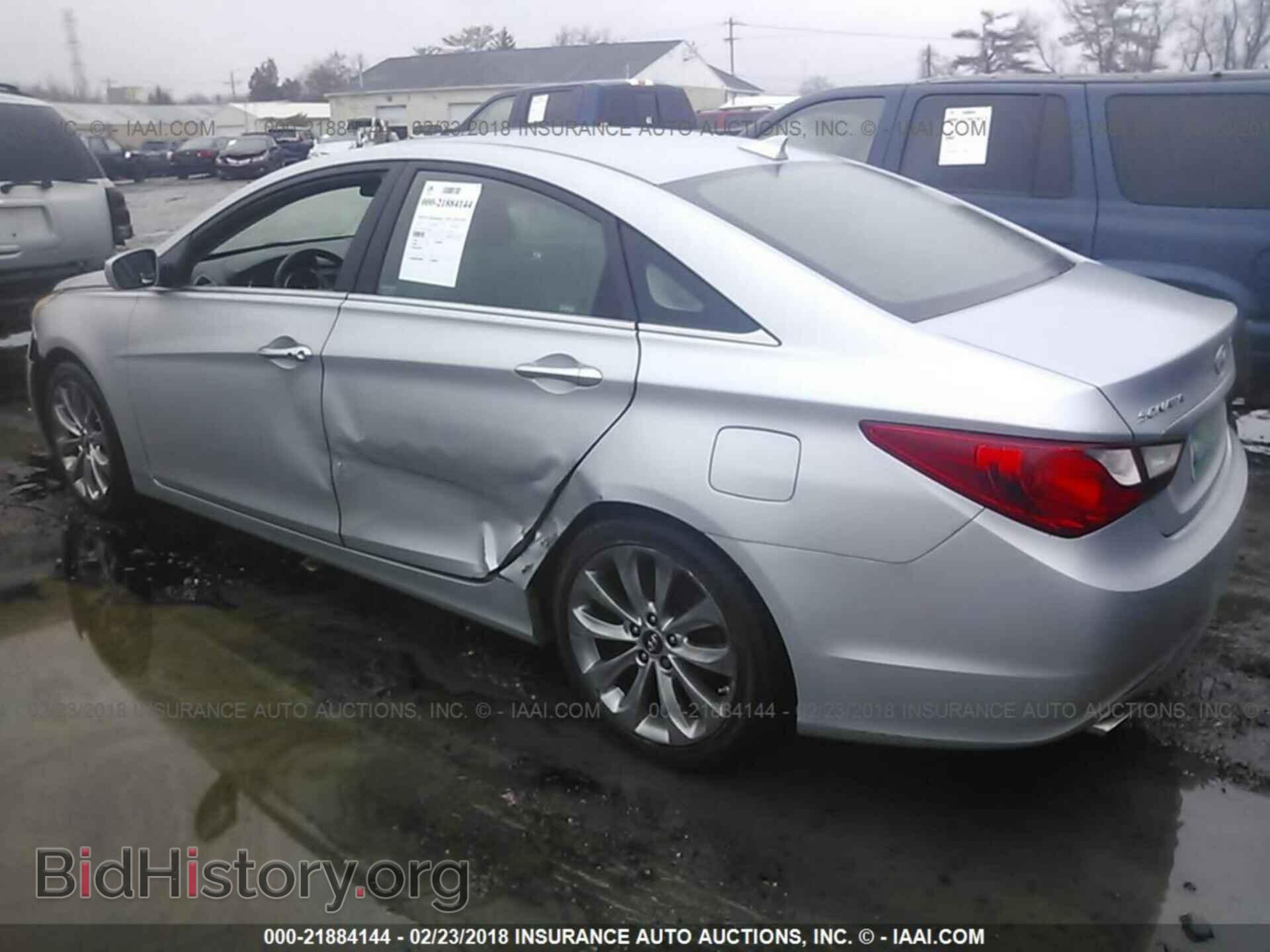 2012 Hyundai Sonata - VIN: 5NPEC4AB2CH339693 - Фото 3