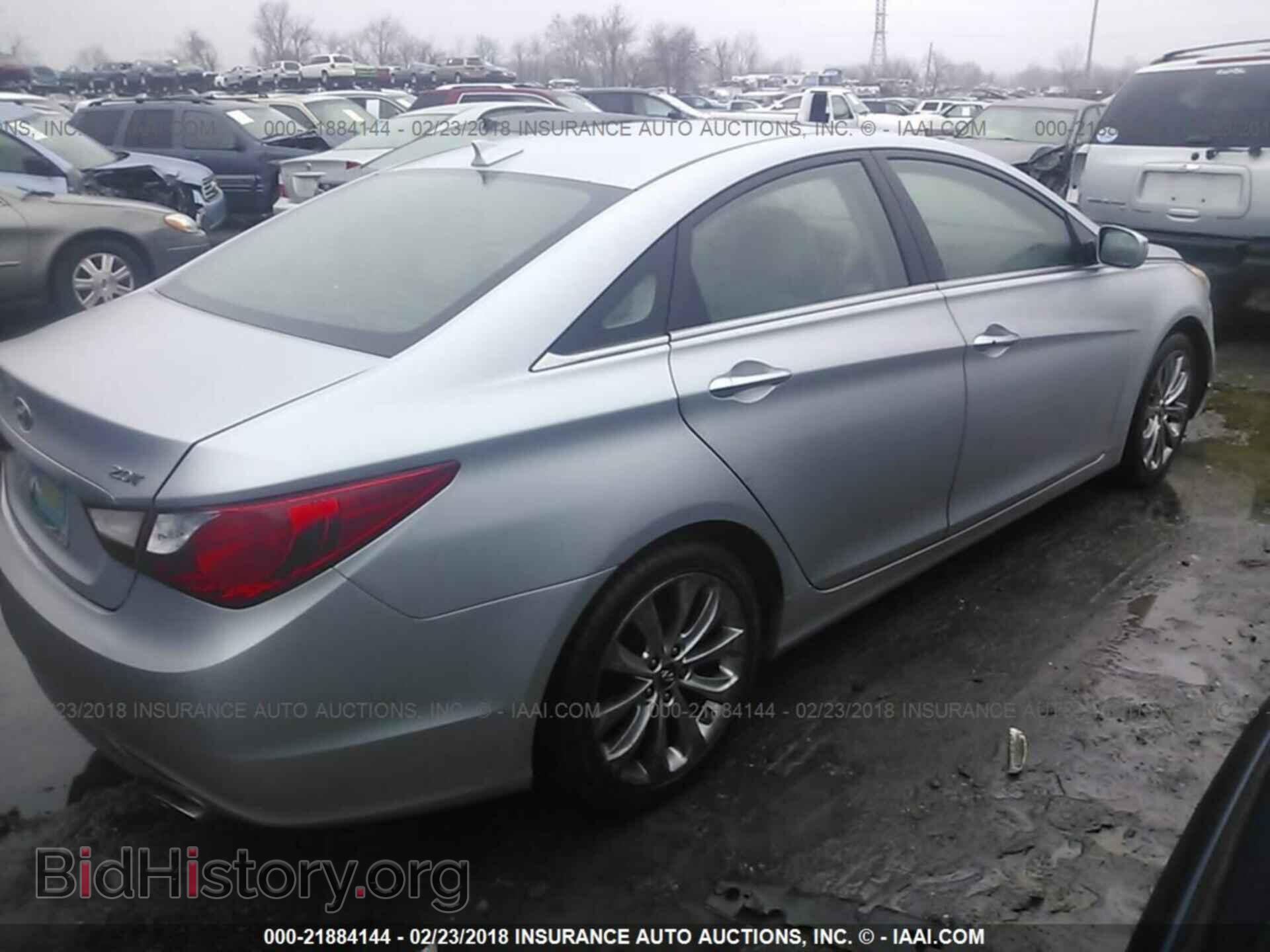 2012 Hyundai Sonata - VIN: 5NPEC4AB2CH339693 - Фото 4