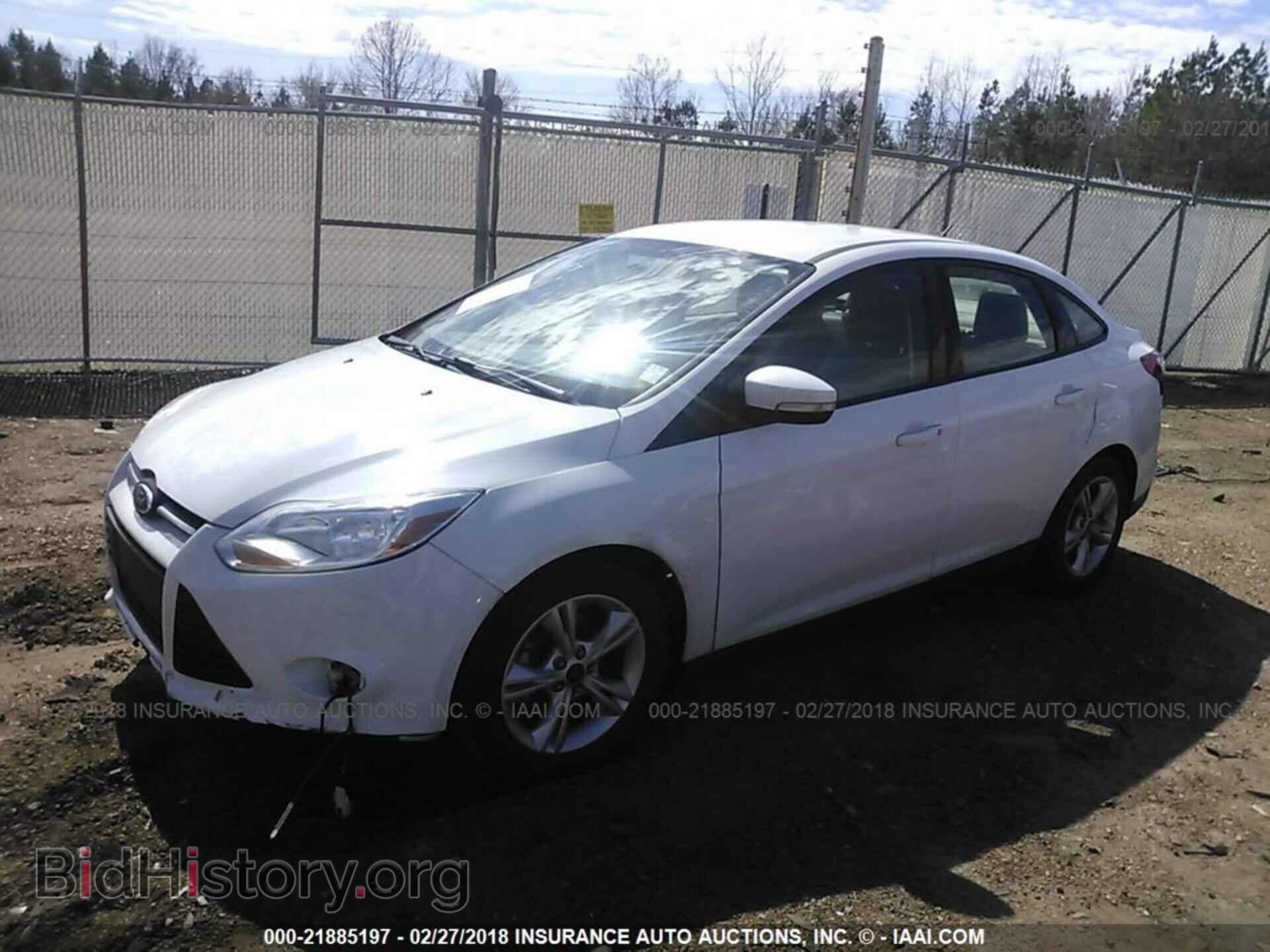 2014 Ford Focus - VIN: 1FADP3F26EL436385 - Фото 2