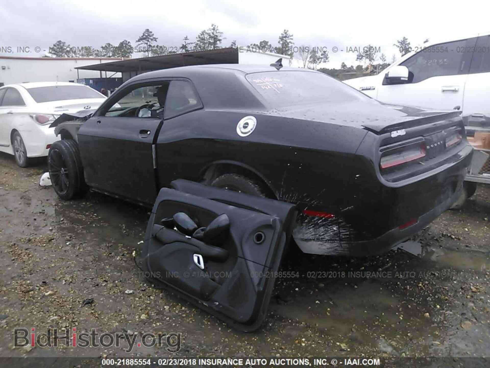 2016 Dodge Challenger - VIN: 2C3CDZBTXGH129239 - Photo 3