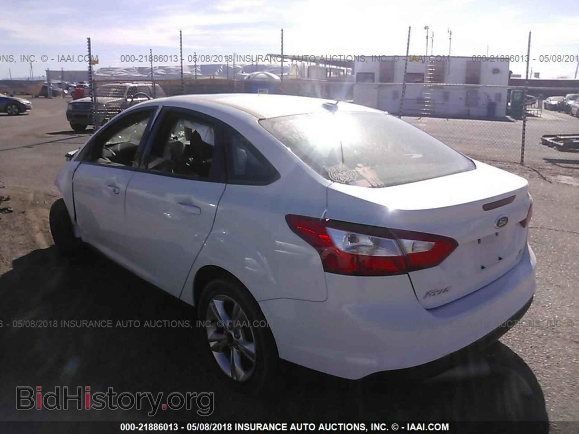 2014 Ford Focus - VIN: 1FADP3F22EL277140 - Photo 3