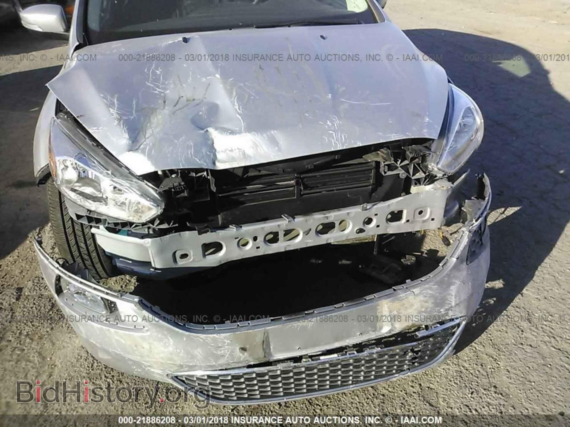2016 Ford Focus - VIN: 1FADP3K25GL306333 - Photo 6