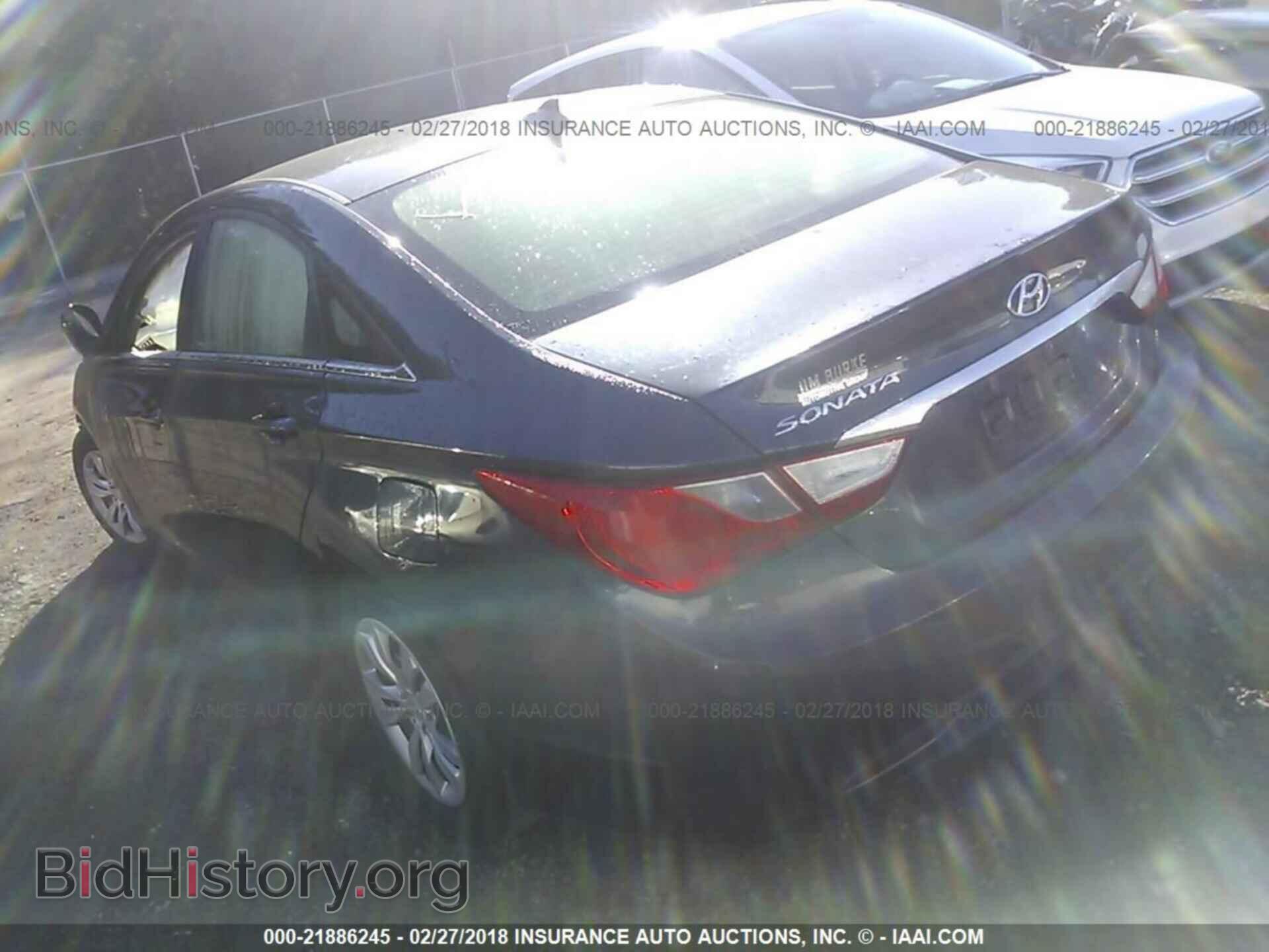 2012 Hyundai Sonata - VIN: 5NPEB4AC4CH349332 - Photo 3