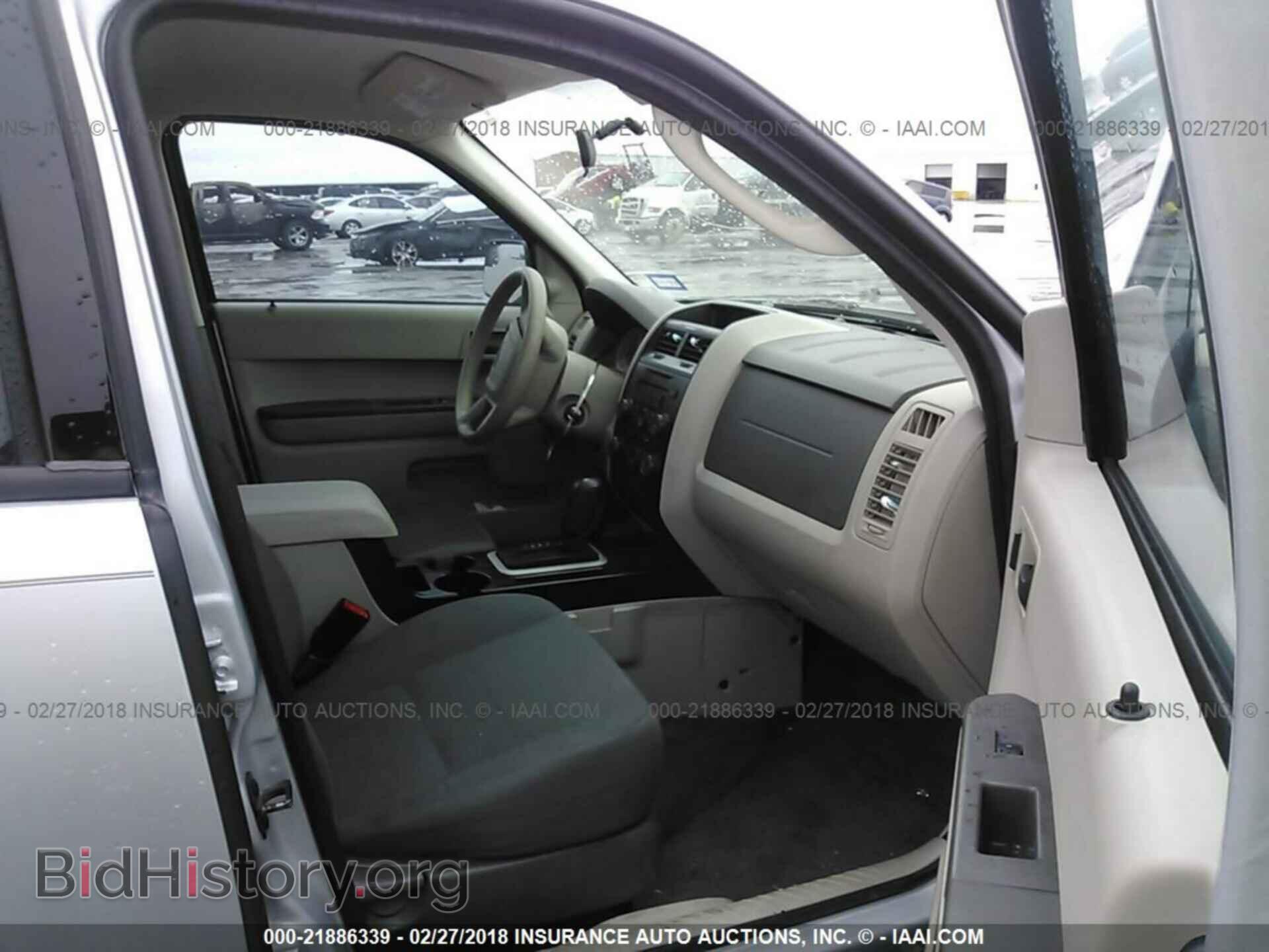 2012 Ford Escape - VIN: 1FMCU0C73CKC17766 - Фото 5