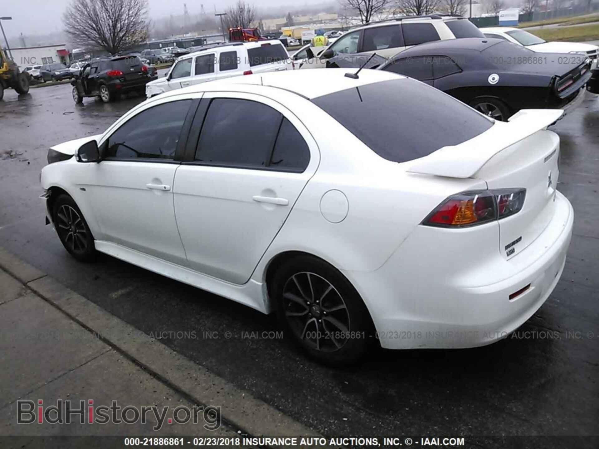 2015 Mitsubishi Lancer - VIN: JA32V2FW7FU018979 - Фото 3