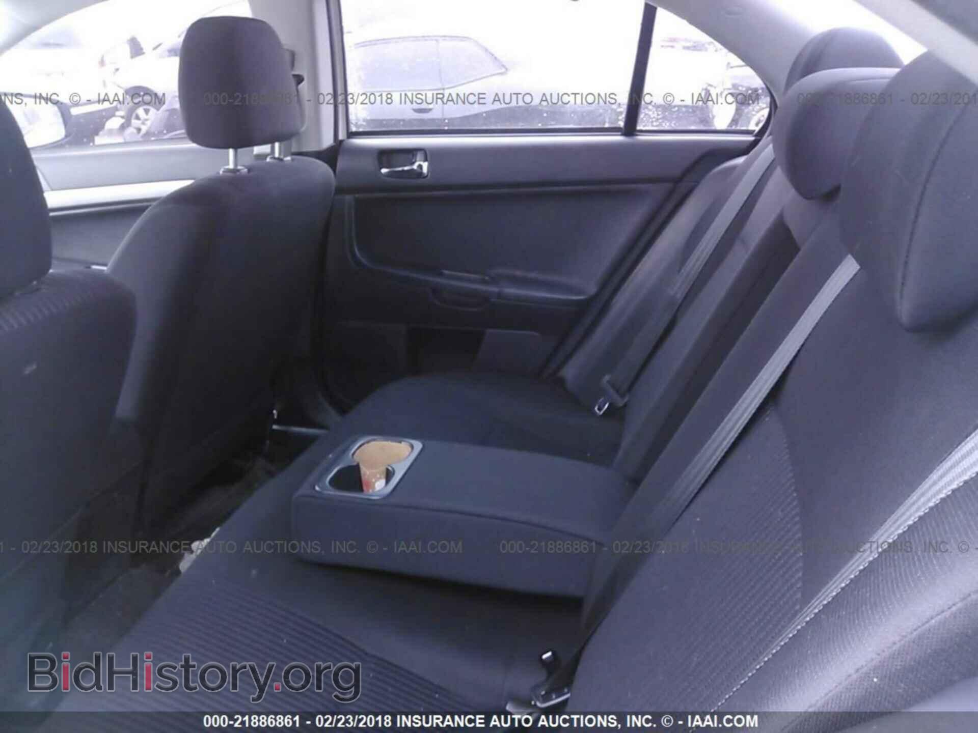 2015 Mitsubishi Lancer - VIN: JA32V2FW7FU018979 - Фото 8