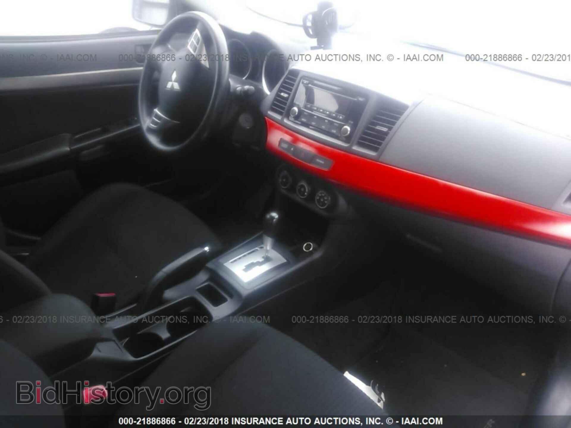 2014 Mitsubishi Lancer - VIN: JA32U2FU8EU014181 - Фото 5