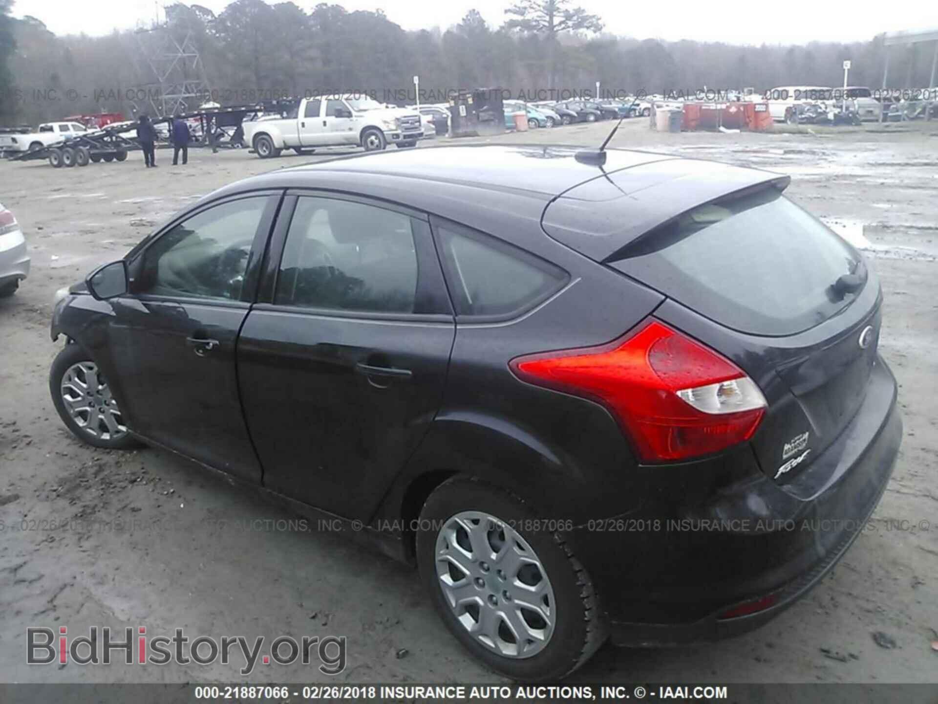 2012 Ford Focus - VIN: 1FAHP3K25CL126300 - Photo 3