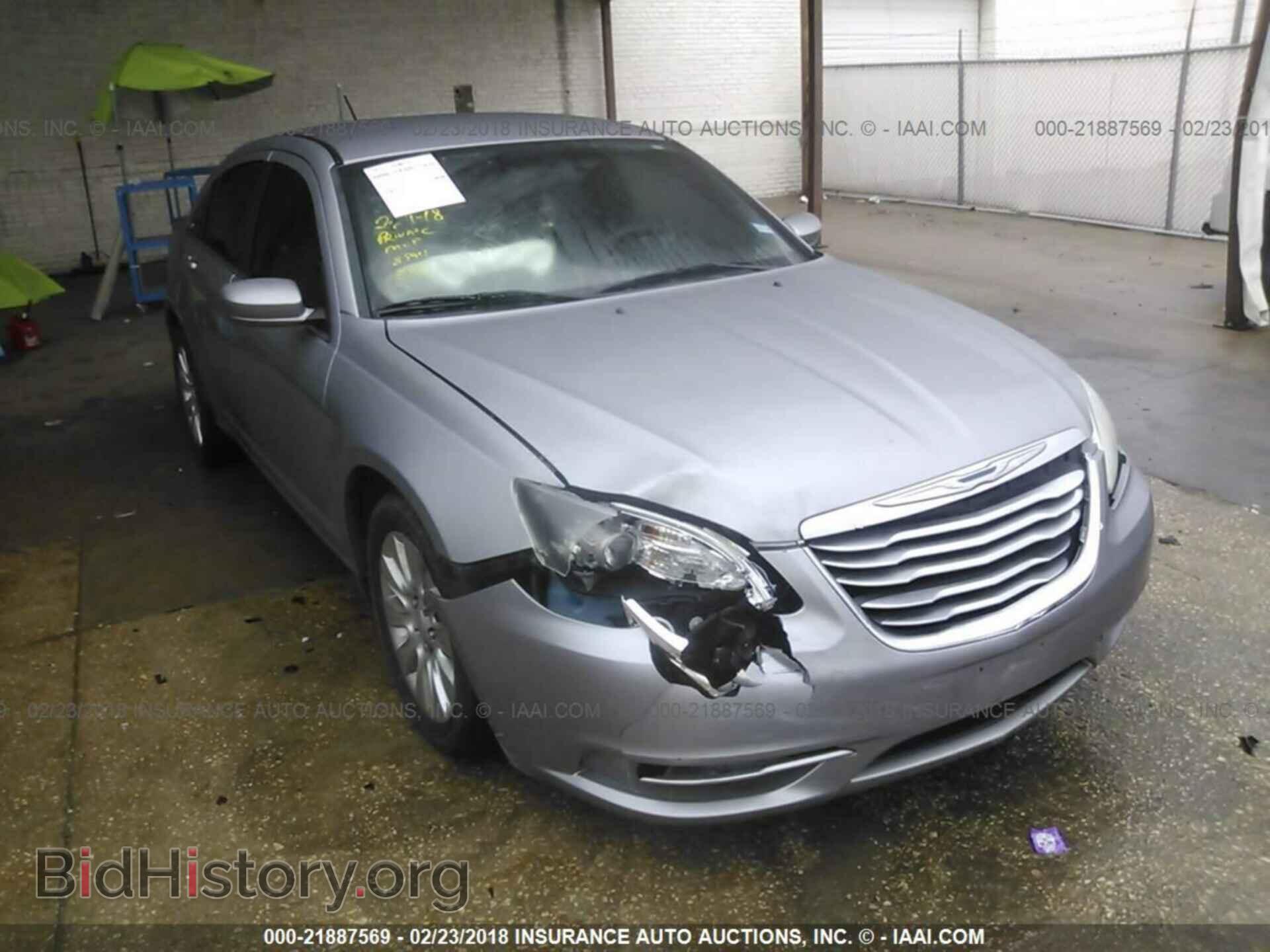 Photo 1C3CCBAB9EN208537 - Chrysler 200 2014