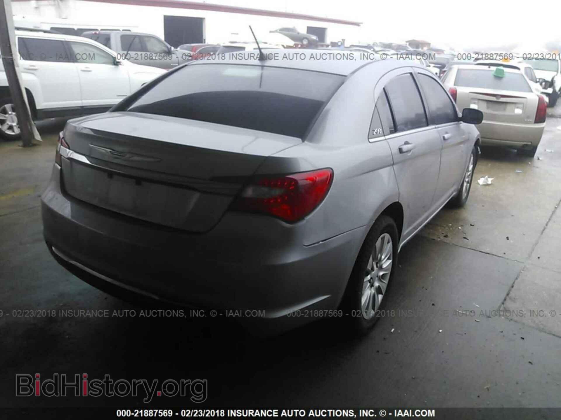 2014 Chrysler 200 - VIN: 1C3CCBAB9EN208537 - Фото 4
