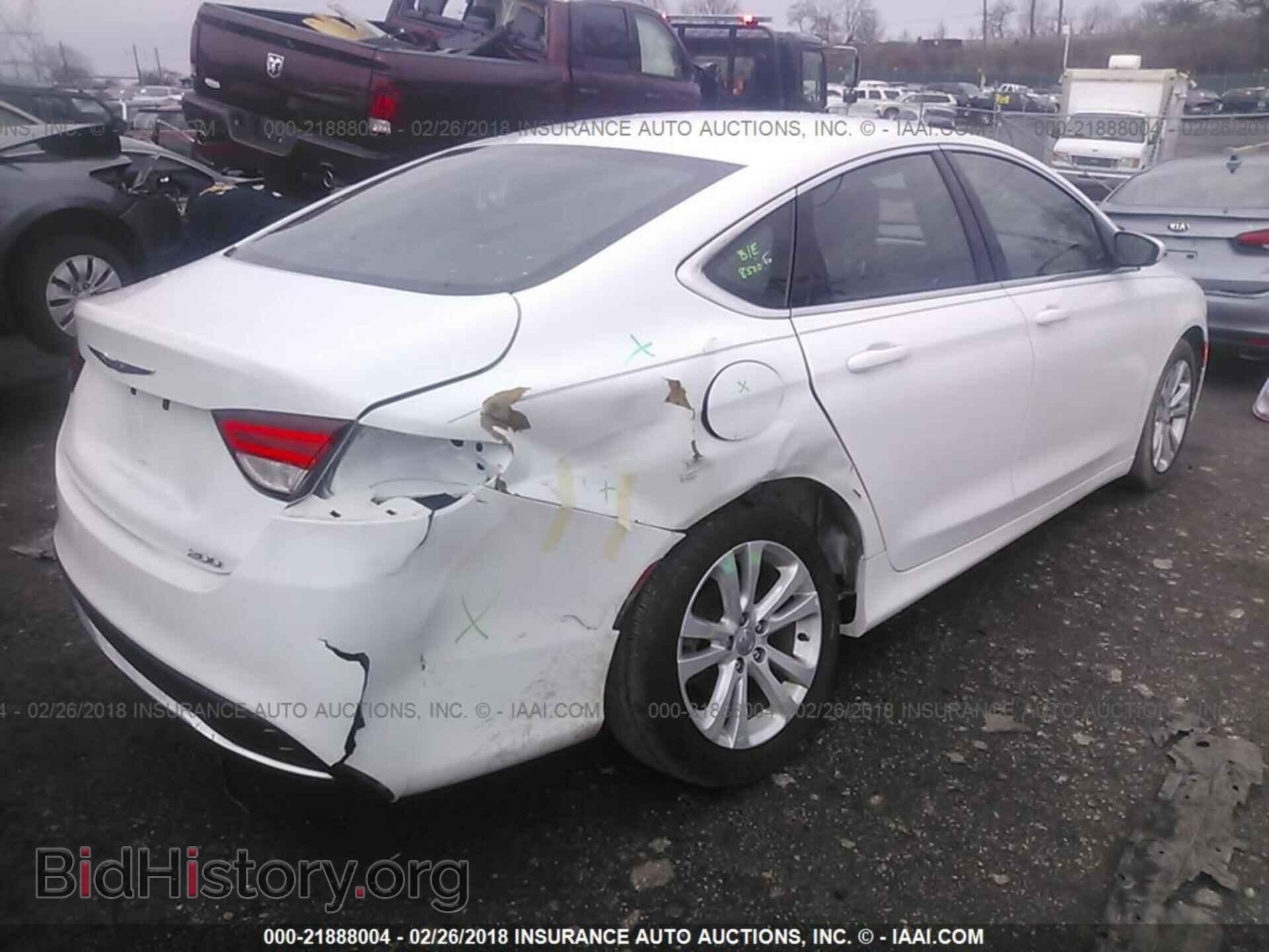 2015 Chrysler 200 - VIN: 1C3CCCAB2FN657145 - Photo 4