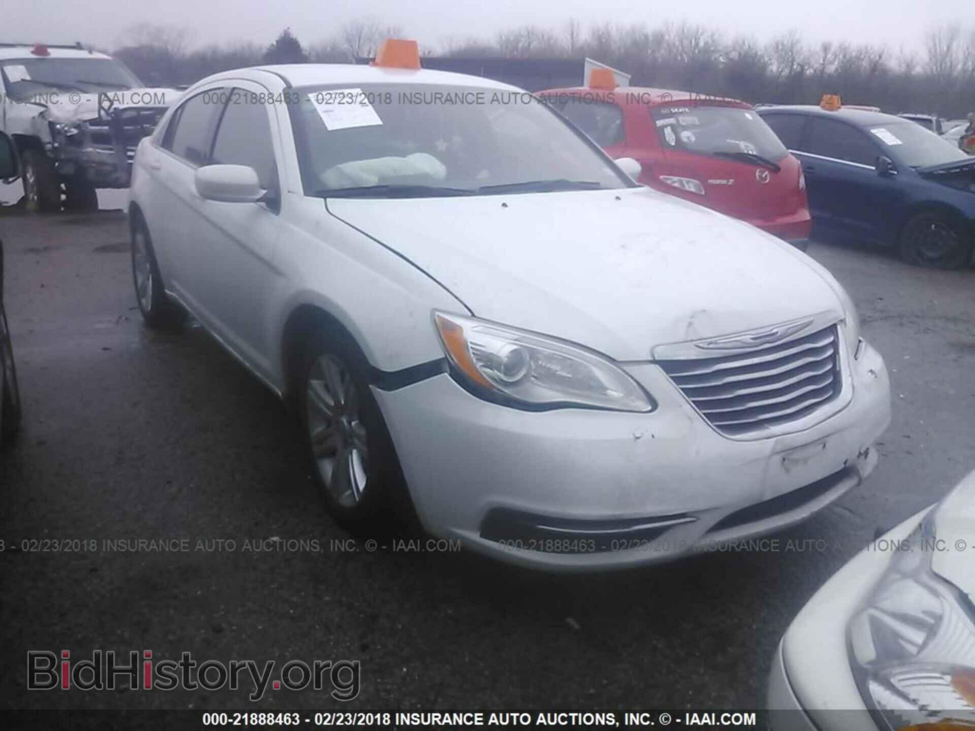 Photo 1C3CCBAB9DN697844 - Chrysler 200 2013