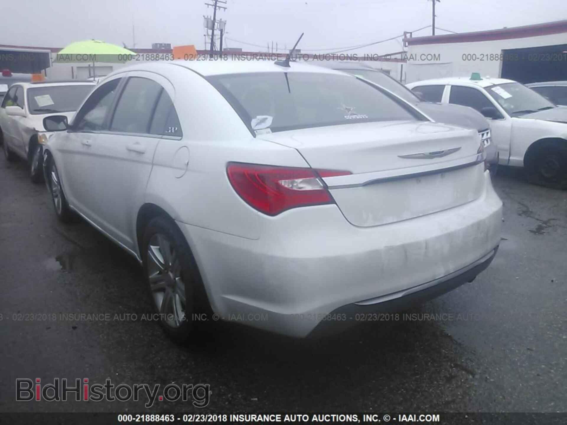 2013 Chrysler 200 - VIN: 1C3CCBAB9DN697844 - Photo 3