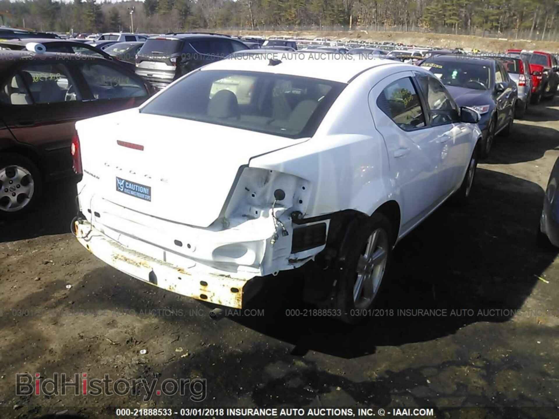 2011 Dodge Avenger - VIN: 1B3BD1FB9BN617240 - Photo 4