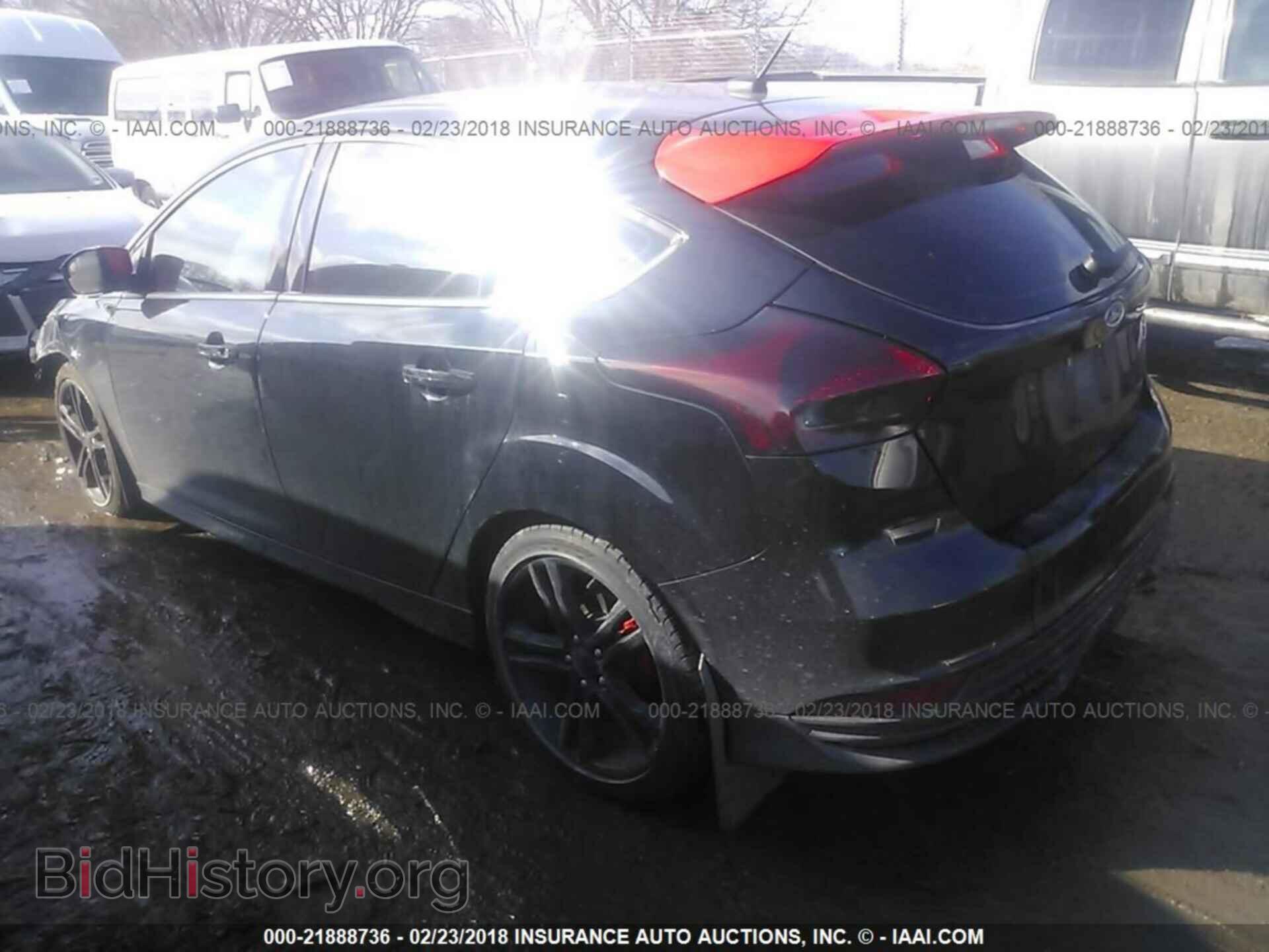 2017 Ford Focus - VIN: 1FADP3L98HL205221 - Photo 3