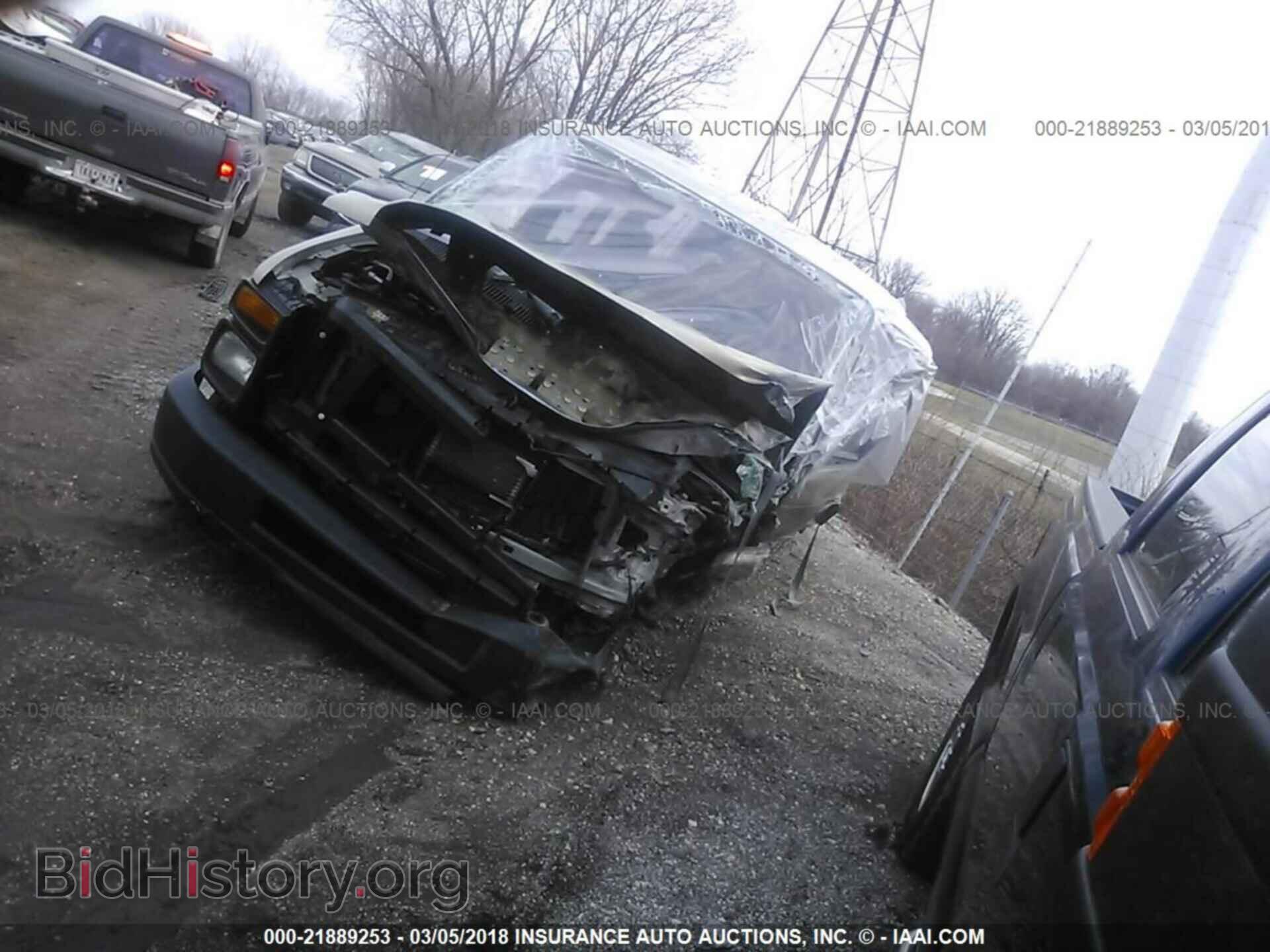 2012 Ford Econoline - VIN: 1FBNE3BL2CDA42932 - Фото 2