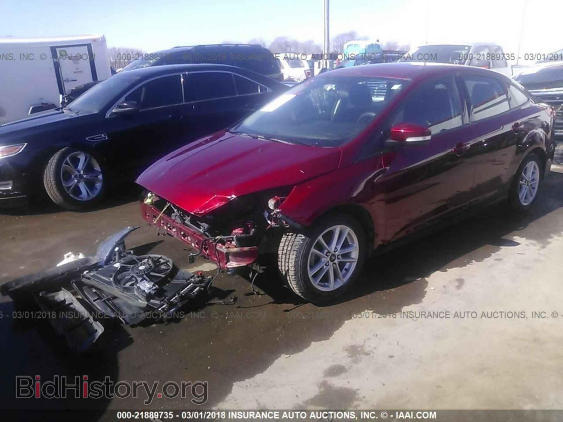 2016 Ford Focus - VIN: 1FADP3F27GL238191 - Фото 2