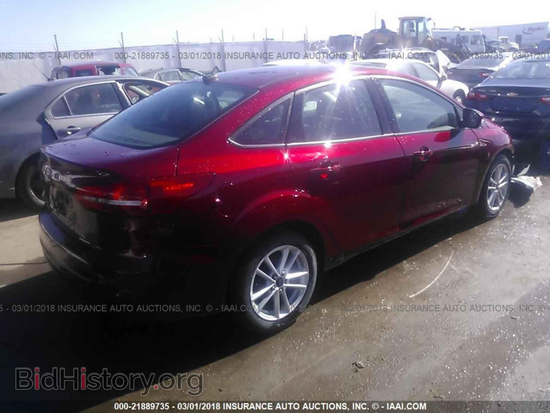 2016 Ford Focus - VIN: 1FADP3F27GL238191 - Фото 4