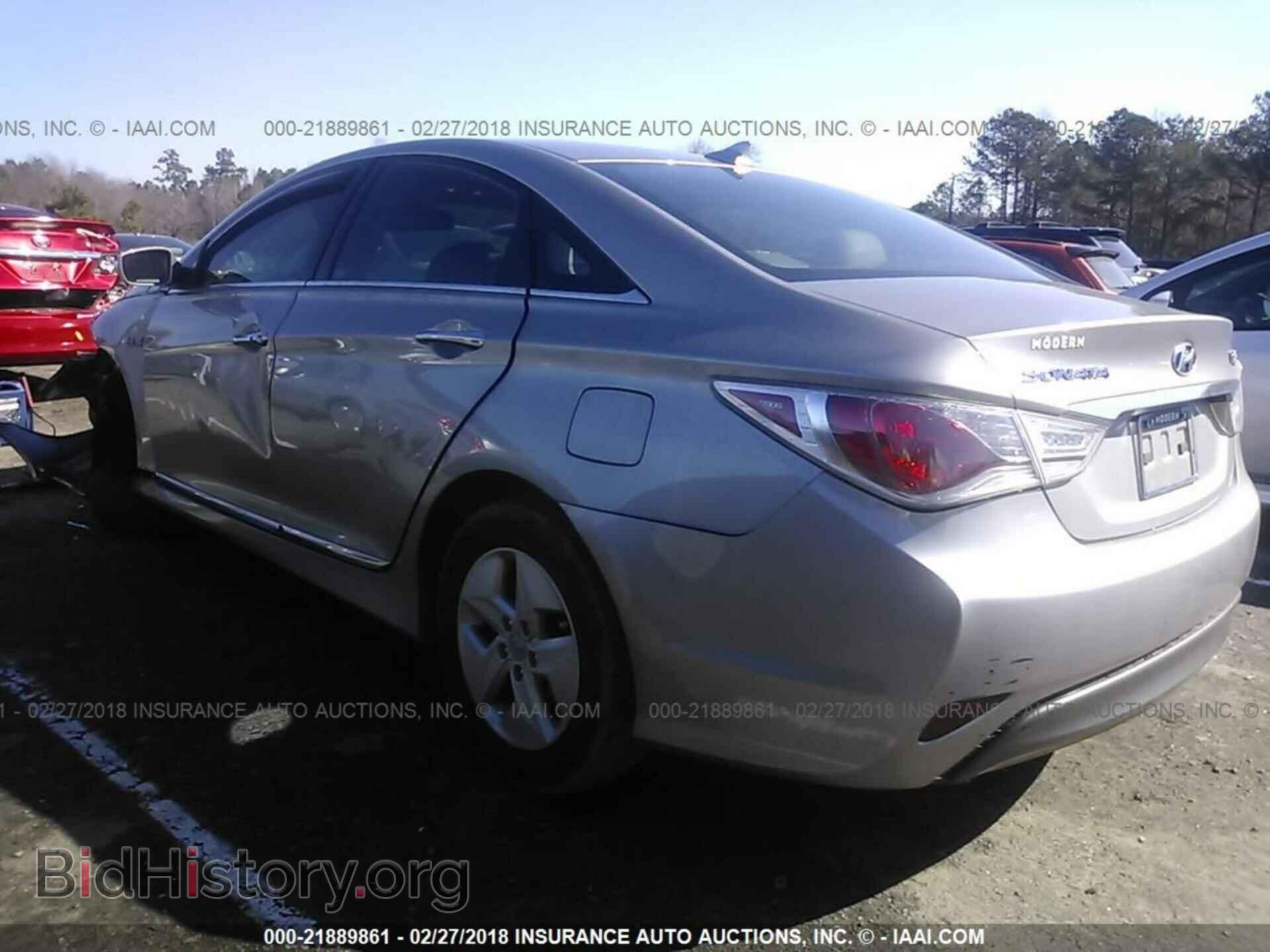 2012 Hyundai Sonata - VIN: KMHEC4A49CA054333 - Фото 3