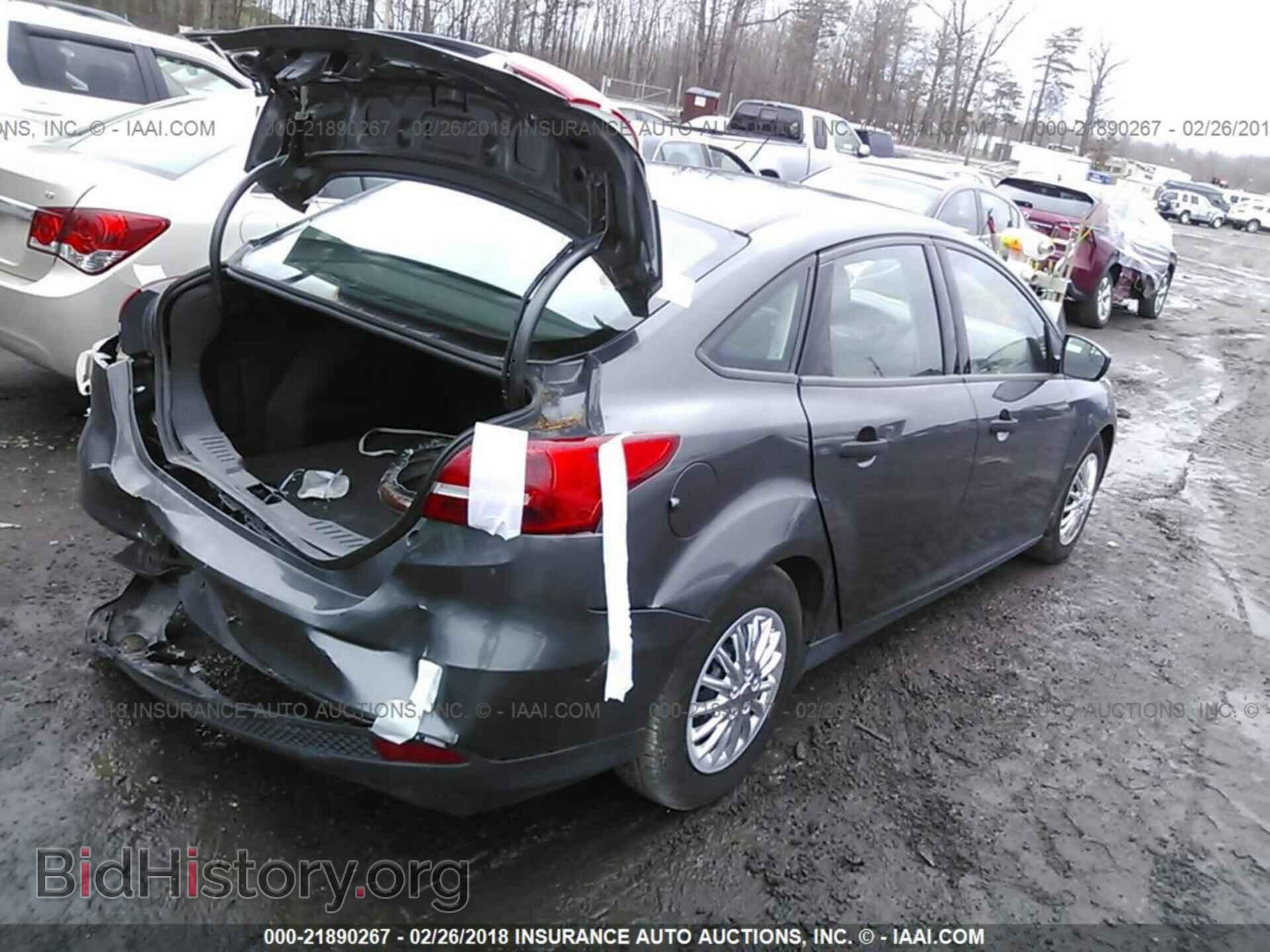 2016 Ford Focus - VIN: 1FADP3E22GL377162 - Фото 4