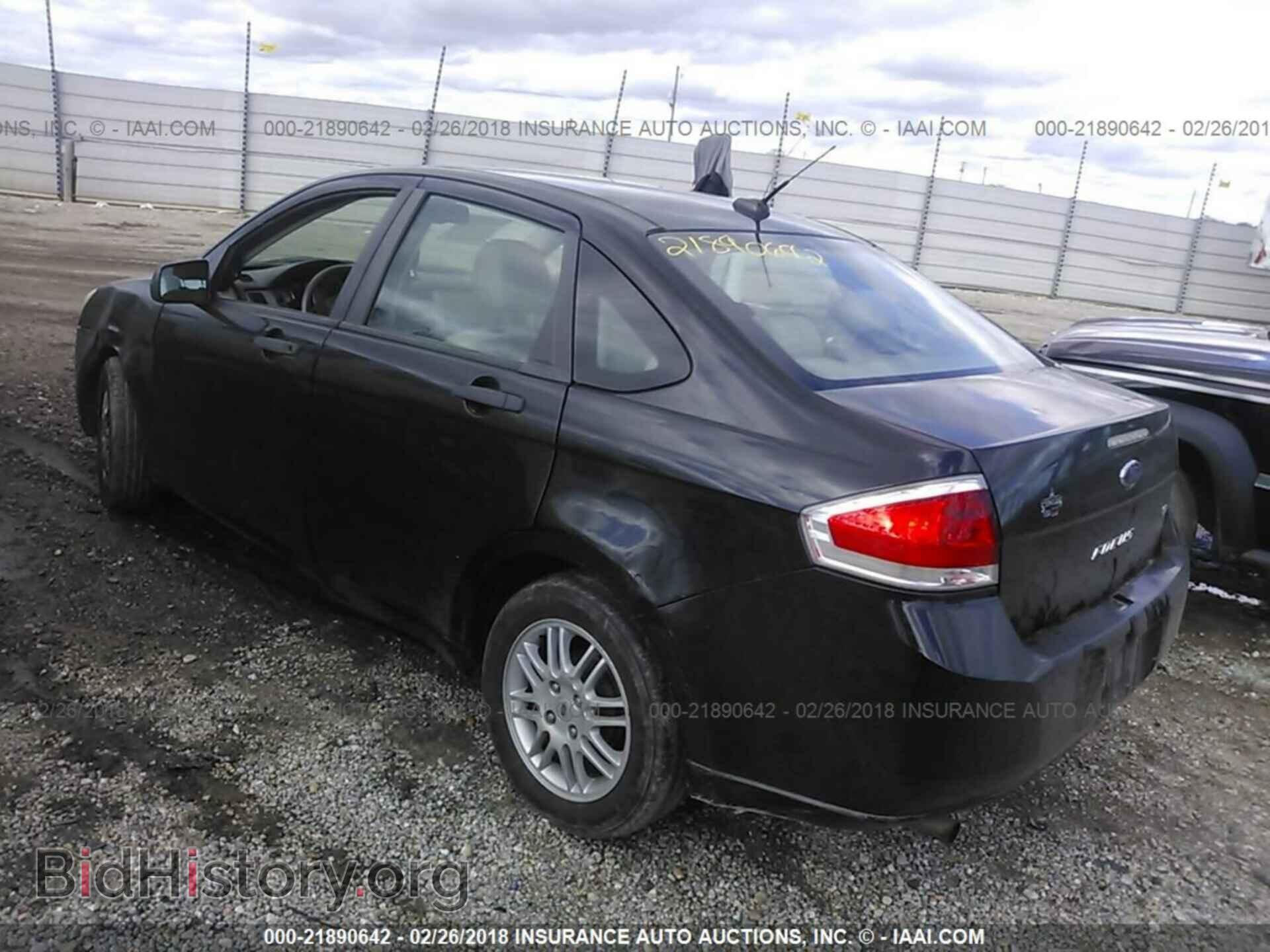 2011 Ford Focus - VIN: 1FAHP3FN5BW132664 - Фото 3