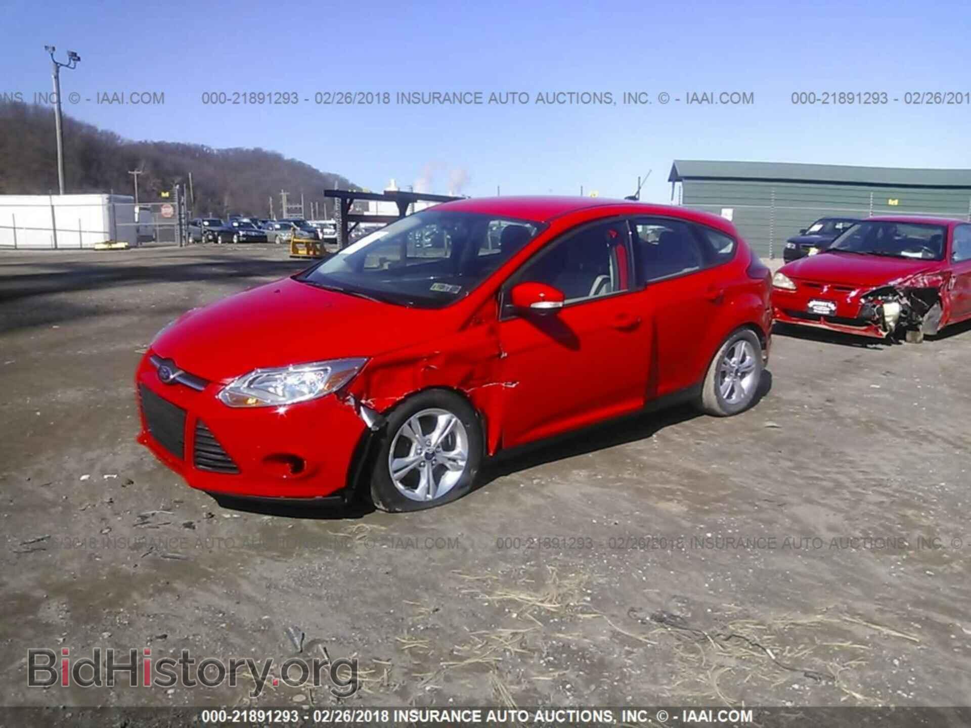 2014 Ford Focus - VIN: 1FADP3K2XEL302825 - Фото 2